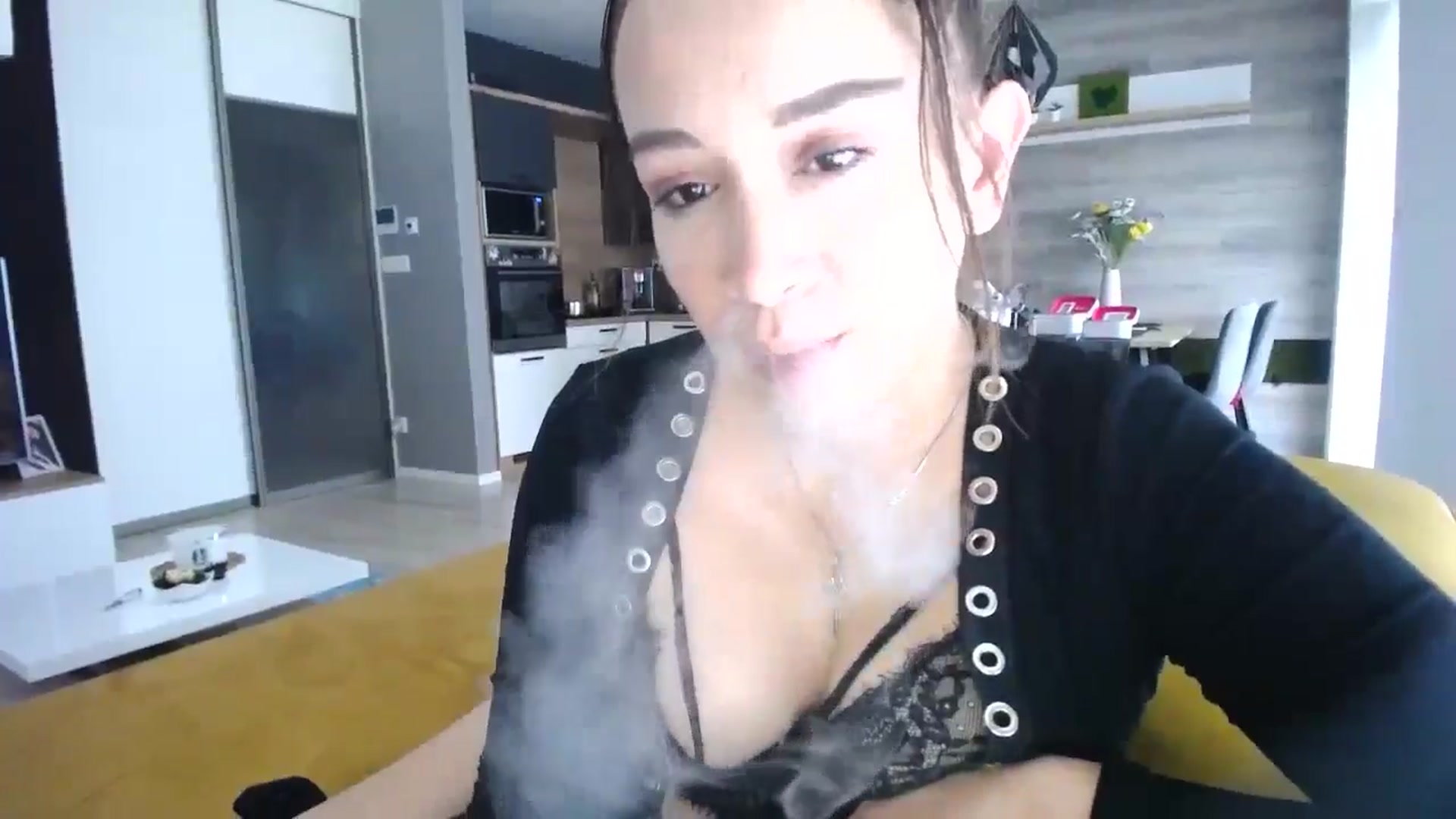Gallery image thumbnail from Destiny____'s myfreecams stream on, 09/25/2024, 15:57 image 2 of 20