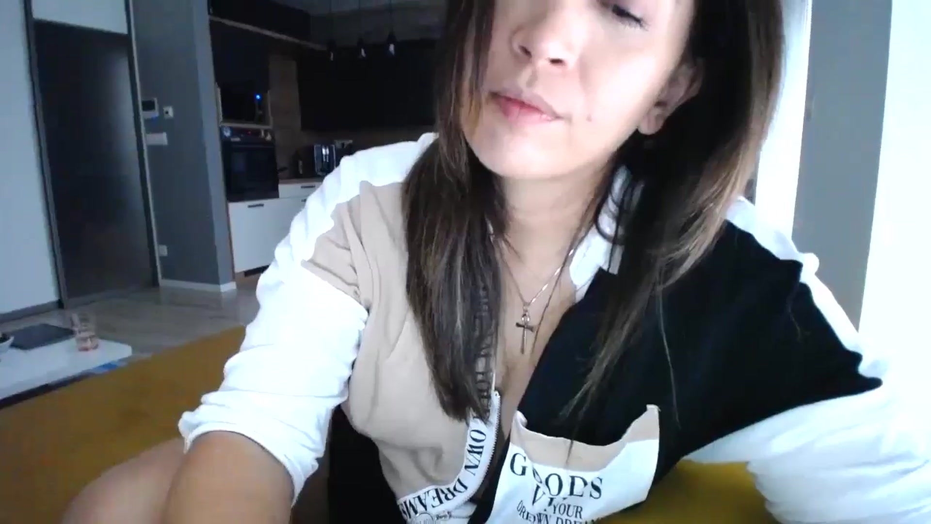 Gallery image thumbnail from Destiny____'s myfreecams stream on, 10/13/2024, 14:18 image 3 of 20