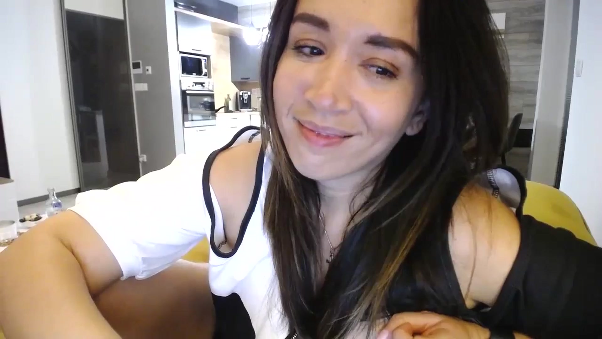 Gallery image thumbnail from Destiny____'s myfreecams stream on, 10/30/2024, 21:58 image 16 of 20