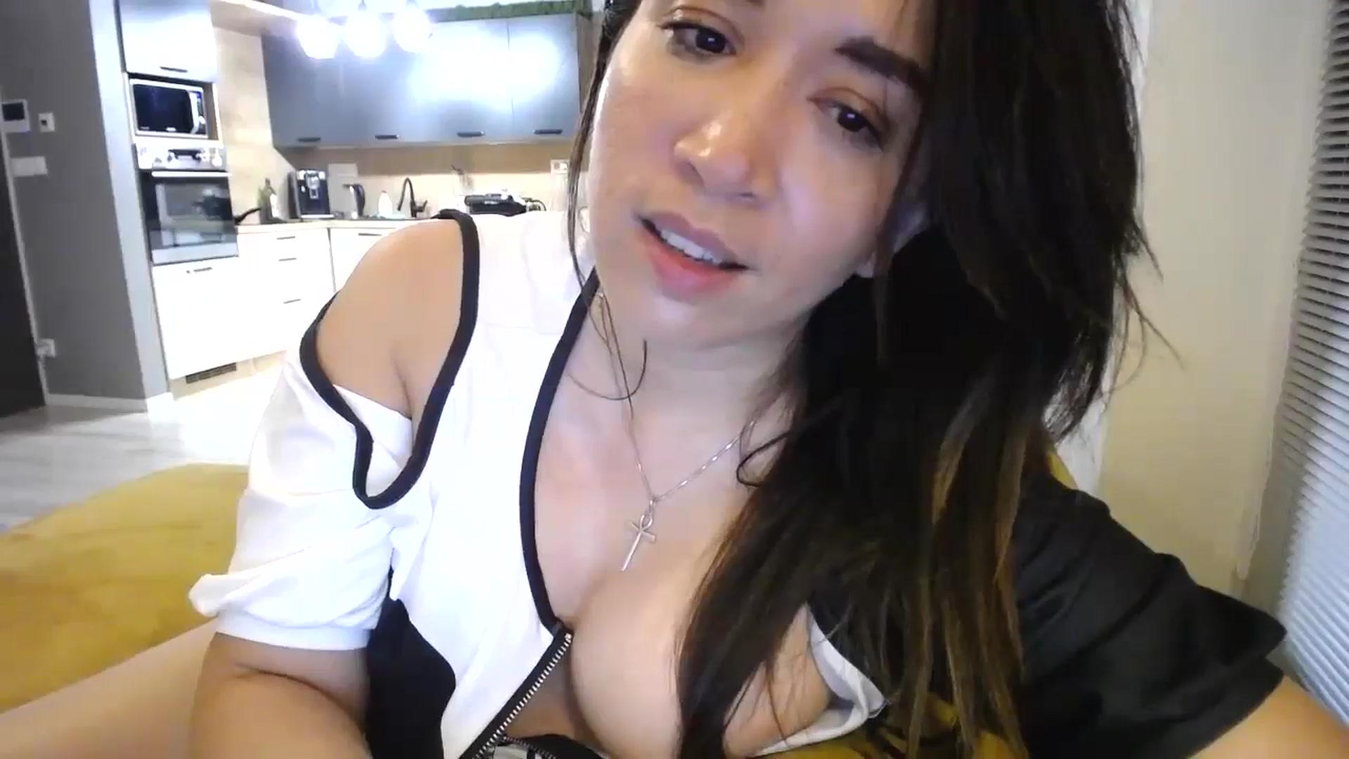 Gallery image thumbnail from Destiny____'s myfreecams stream on, 10/30/2024, 21:58 image 15 of 20