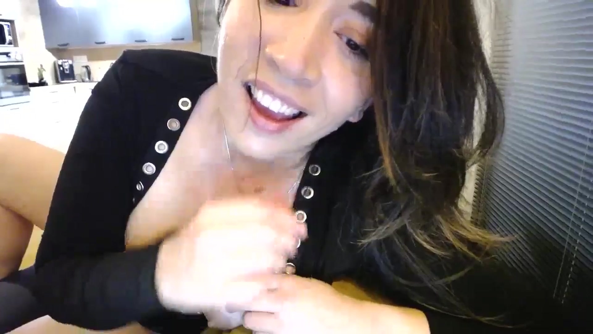 Gallery image thumbnail from Destiny____'s myfreecams stream on, 11/06/2024, 20:03 image 8 of 20