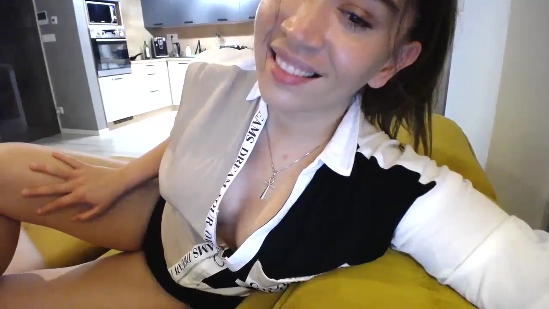Gallery image thumbnail from Destiny____'s myfreecams stream on, 11/09/2024, 18:23 image 20 of 20