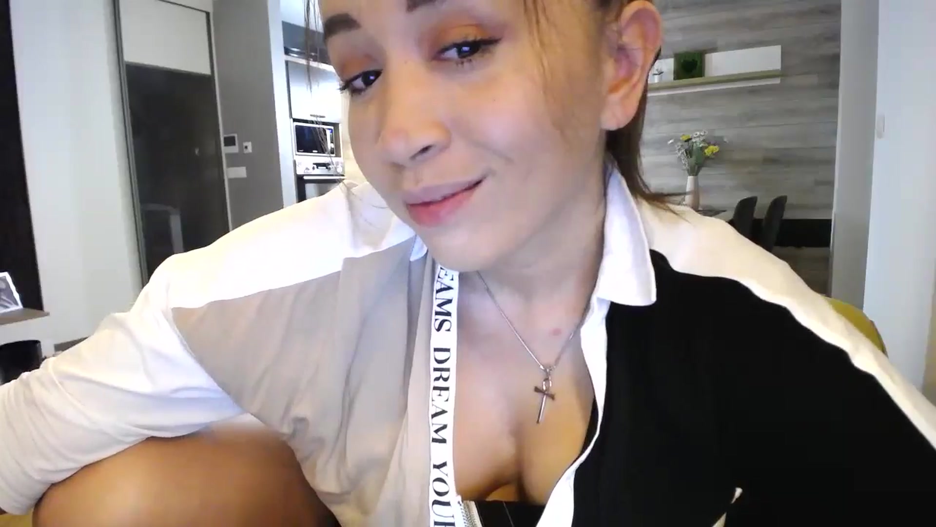 Gallery image thumbnail from Destiny____'s myfreecams stream on, 11/09/2024, 18:23 image 3 of 20