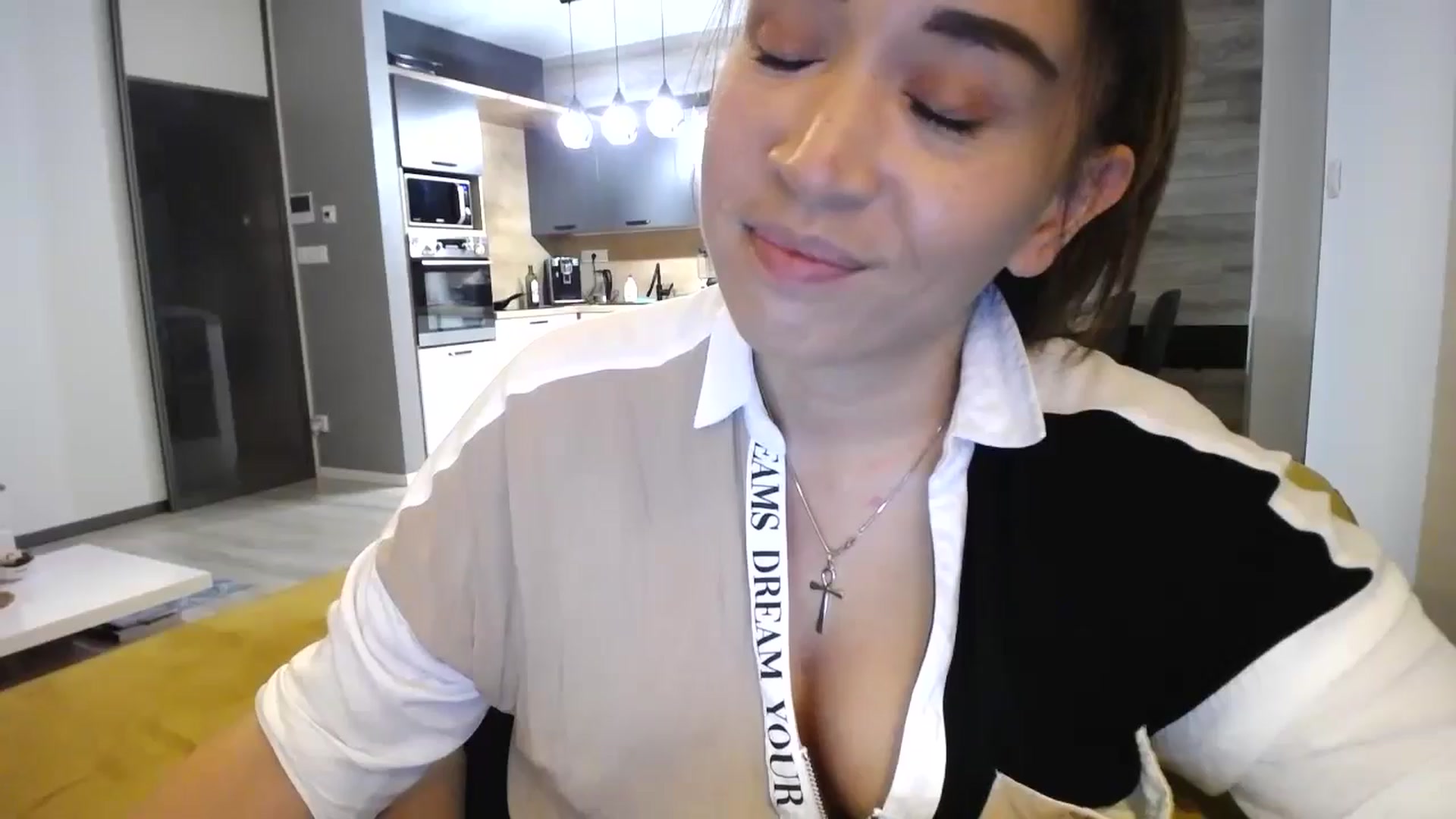 Gallery image thumbnail from Destiny____'s myfreecams stream on, 11/09/2024, 18:23 image 5 of 20