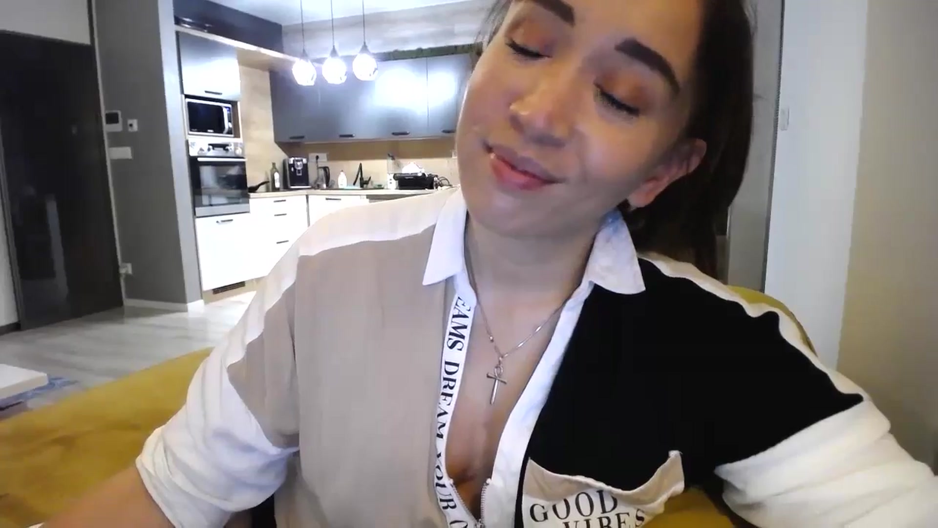 Gallery image thumbnail from Destiny____'s myfreecams stream on, 11/09/2024, 20:19 image 3 of 20