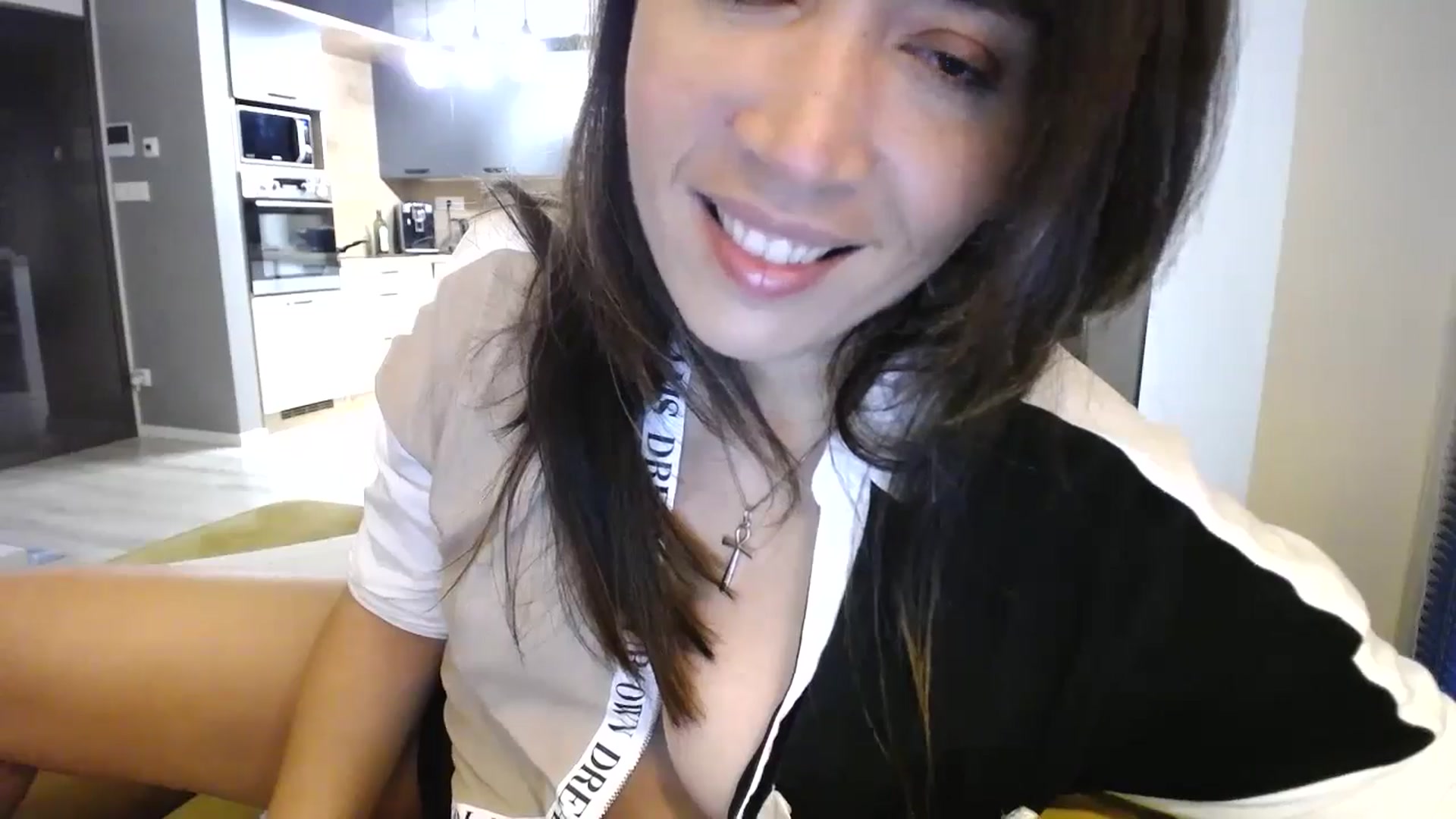 Gallery image thumbnail from Destiny____'s myfreecams stream on, 11/10/2024, 16:00 image 11 of 20