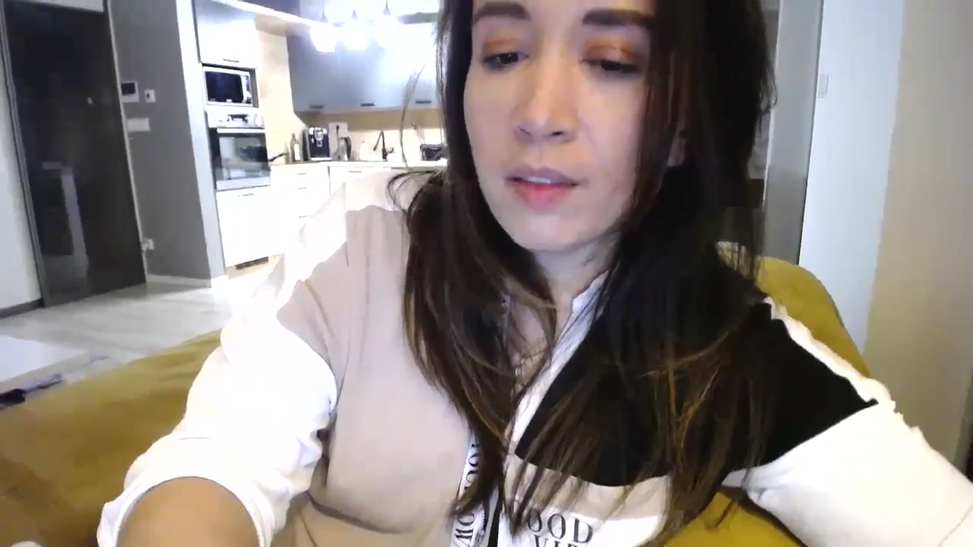 Gallery image thumbnail from Destiny____'s myfreecams stream on, 11/10/2024, 16:43 image 11 of 20