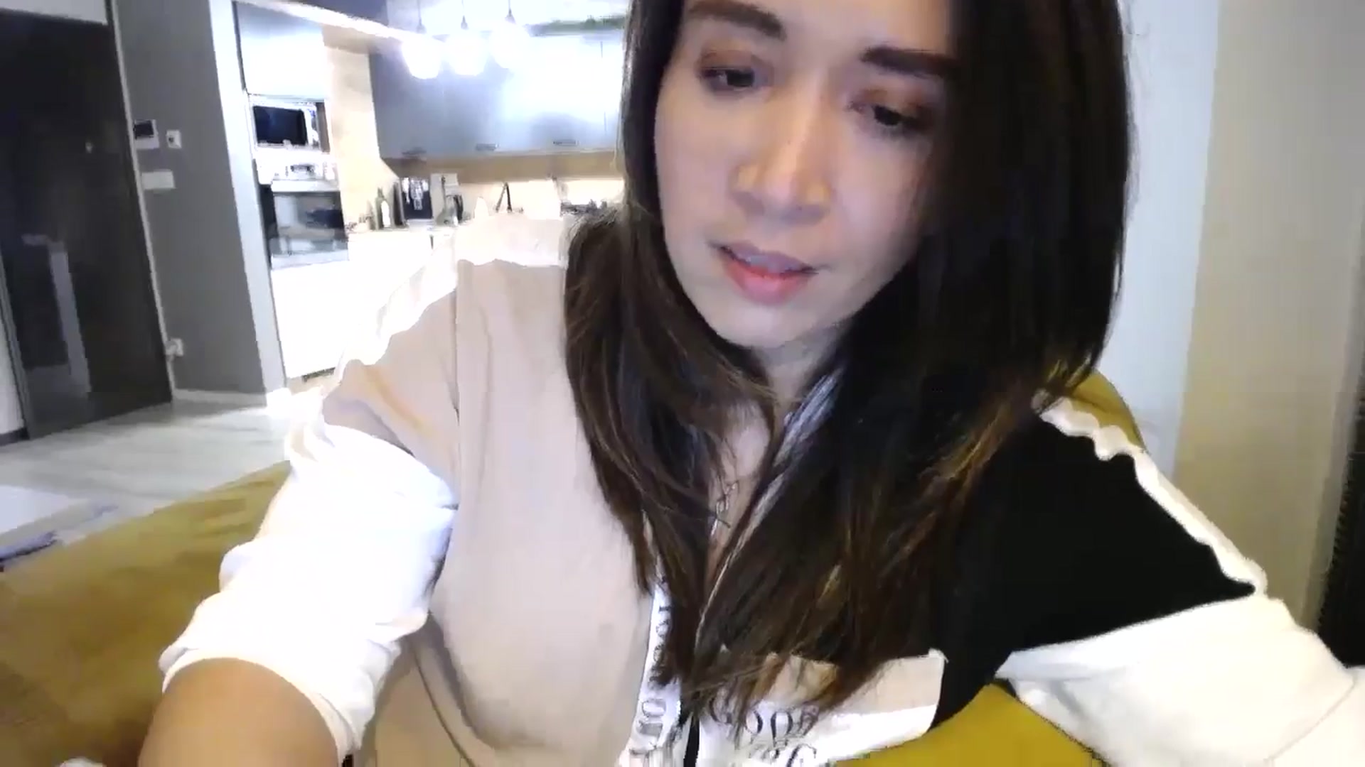 Gallery image thumbnail from Destiny____'s myfreecams stream on, 11/10/2024, 16:43 image 3 of 20