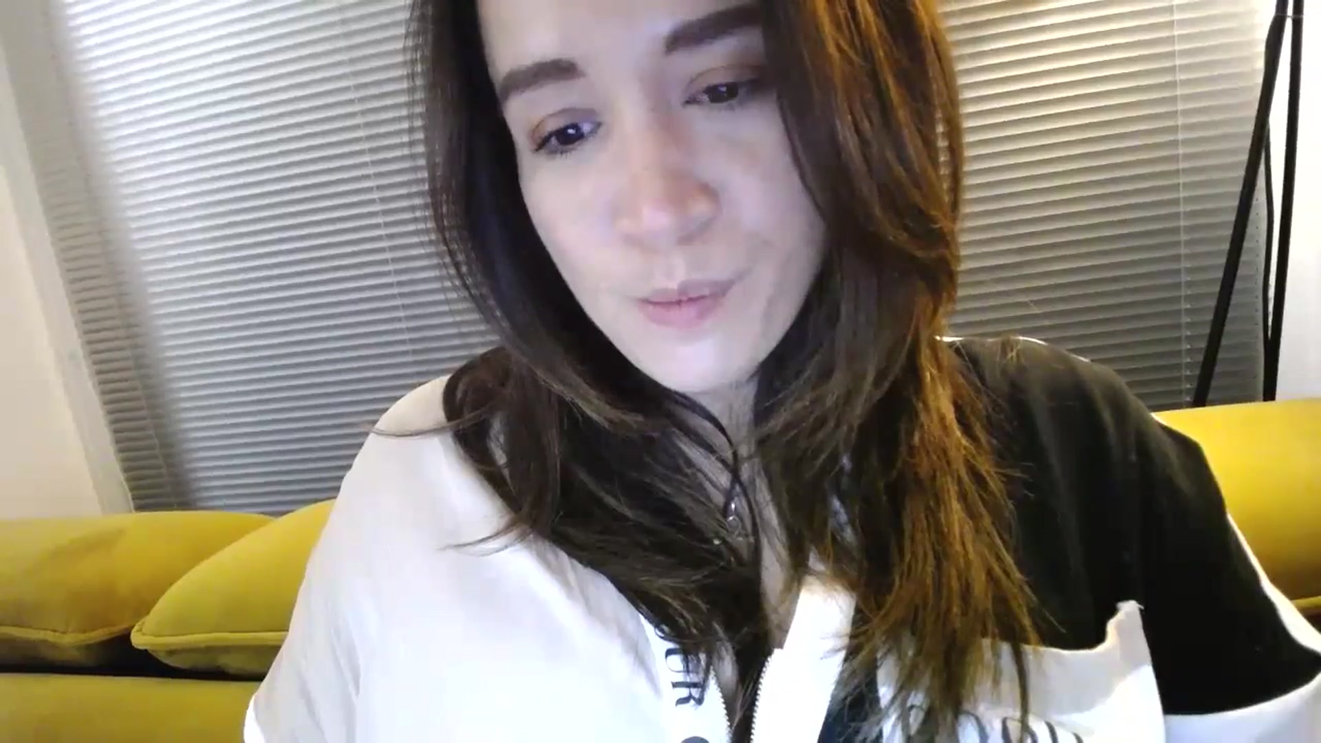 Gallery image thumbnail from Destiny____'s myfreecams stream on, 11/10/2024, 17:34 image 20 of 20