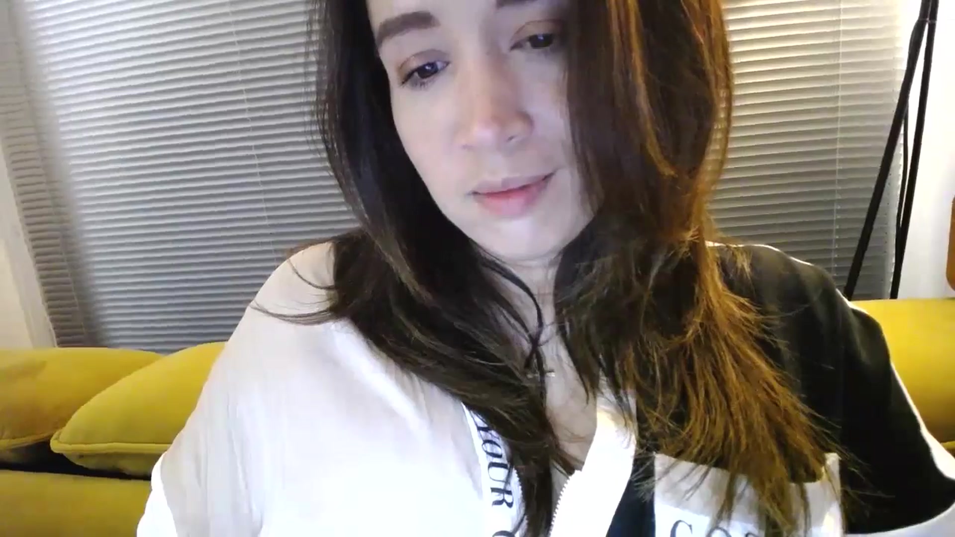Gallery image thumbnail from Destiny____'s myfreecams stream on, 11/10/2024, 17:34 image 14 of 20