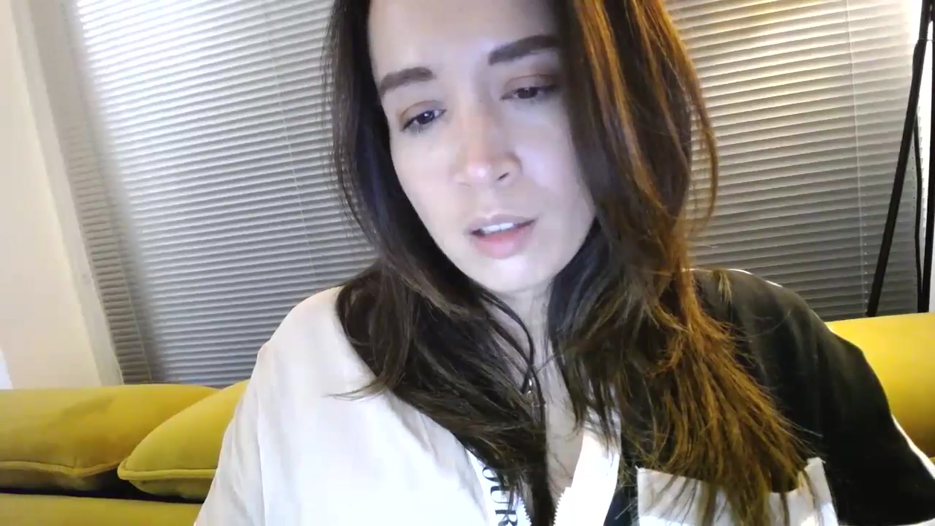 Gallery image thumbnail from Destiny____'s myfreecams stream on, 11/10/2024, 17:34 image 16 of 20