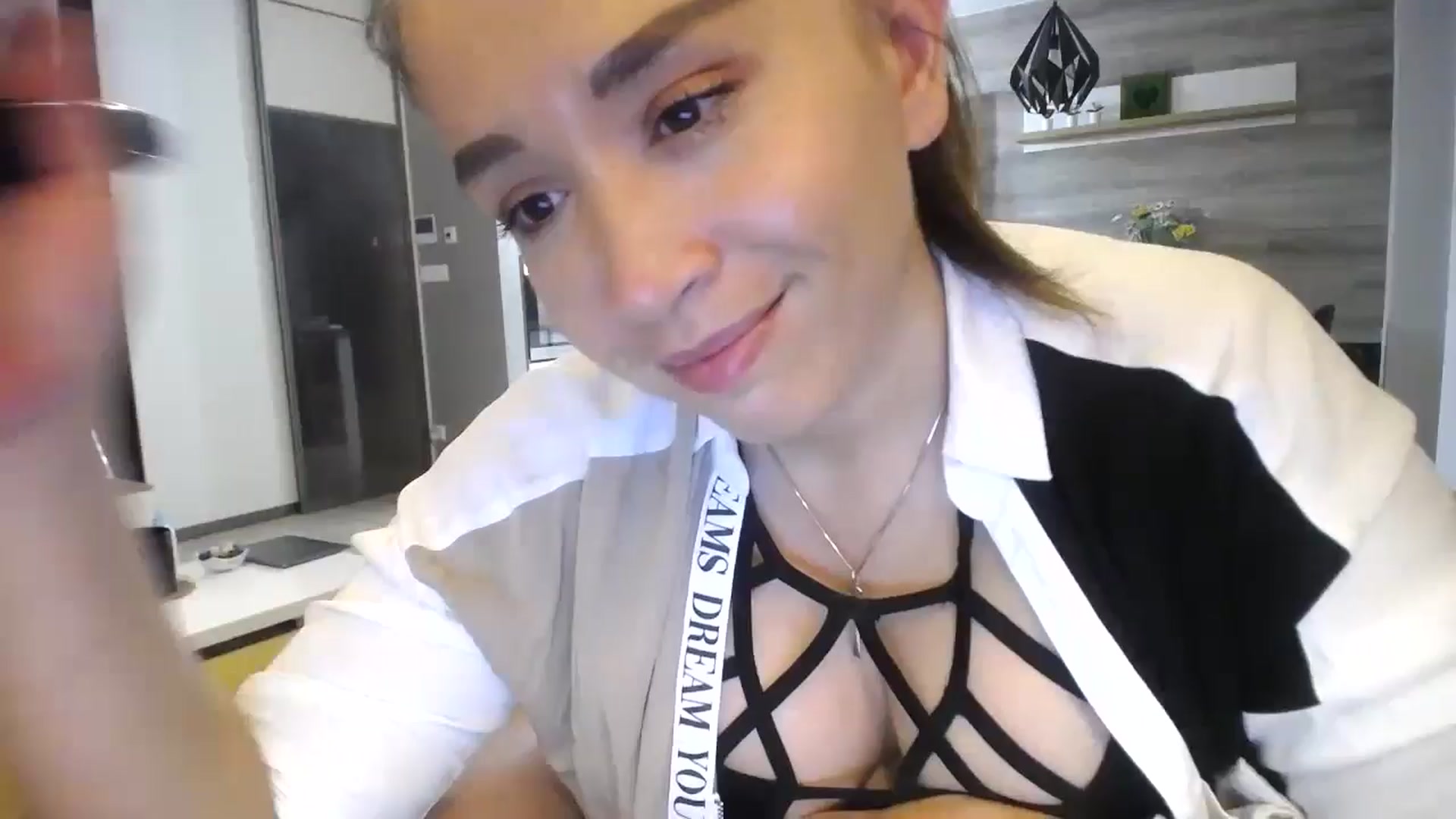 Gallery image thumbnail from Destiny____'s myfreecams stream on, 11/19/2024, 22:03 image 17 of 20