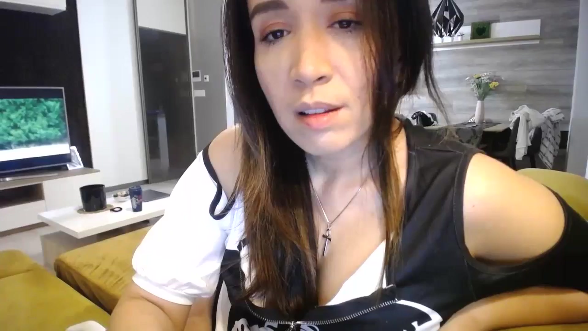 Gallery image thumbnail from Destiny____'s myfreecams stream on, 11/20/2024, 16:37 image 1 of 20