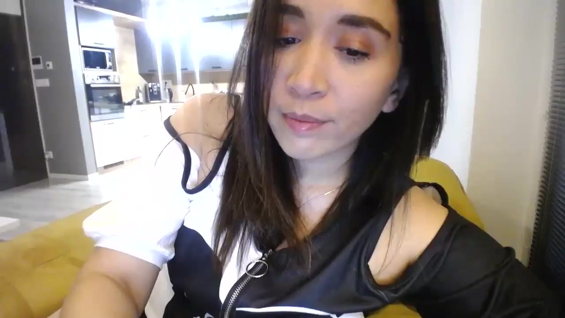 Gallery image thumbnail from Destiny____'s myfreecams stream on, 11/20/2024, 17:35 image 7 of 20
