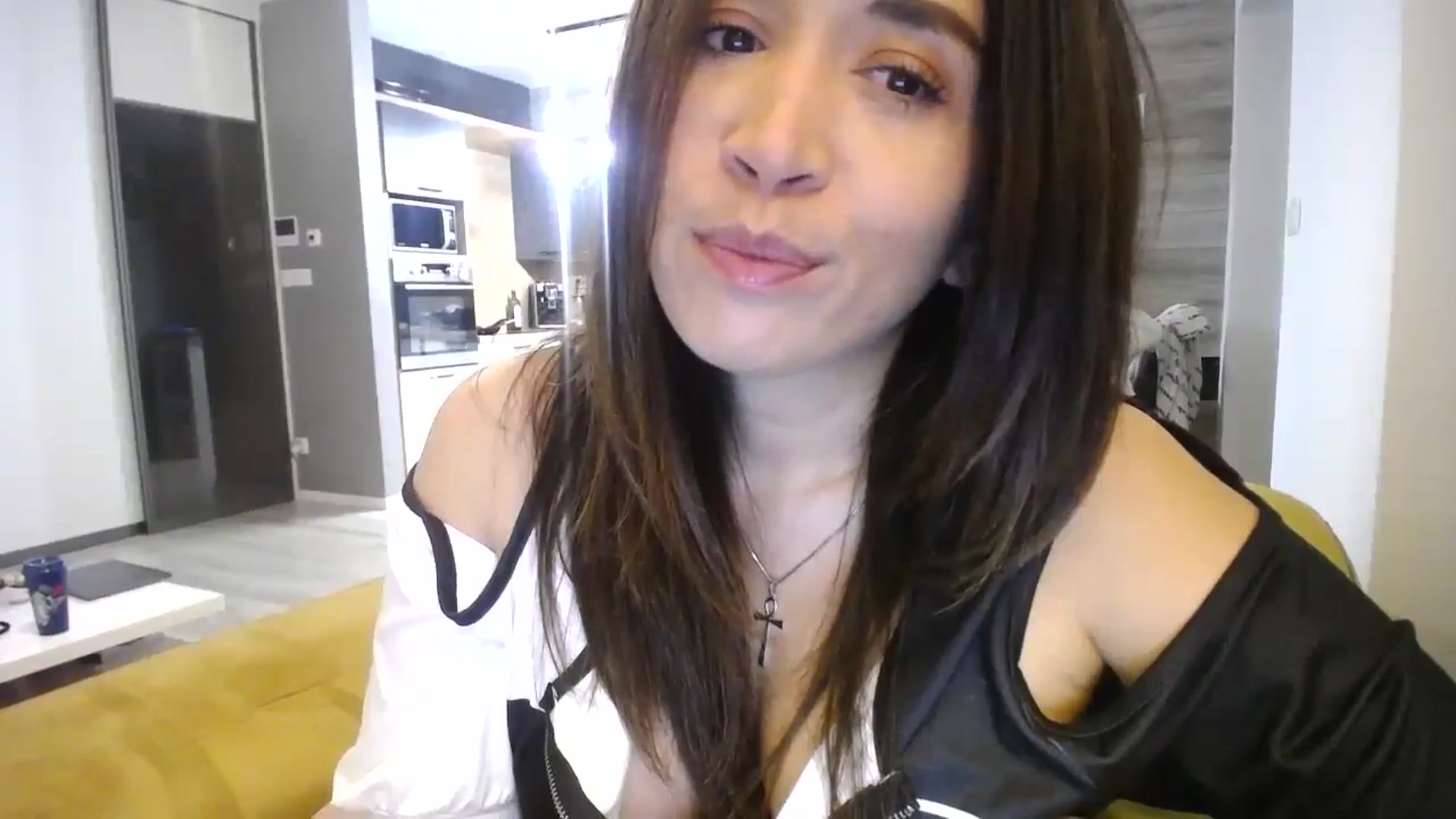 Gallery image thumbnail from Destiny____'s myfreecams stream on, 11/20/2024, 17:35 image 6 of 20