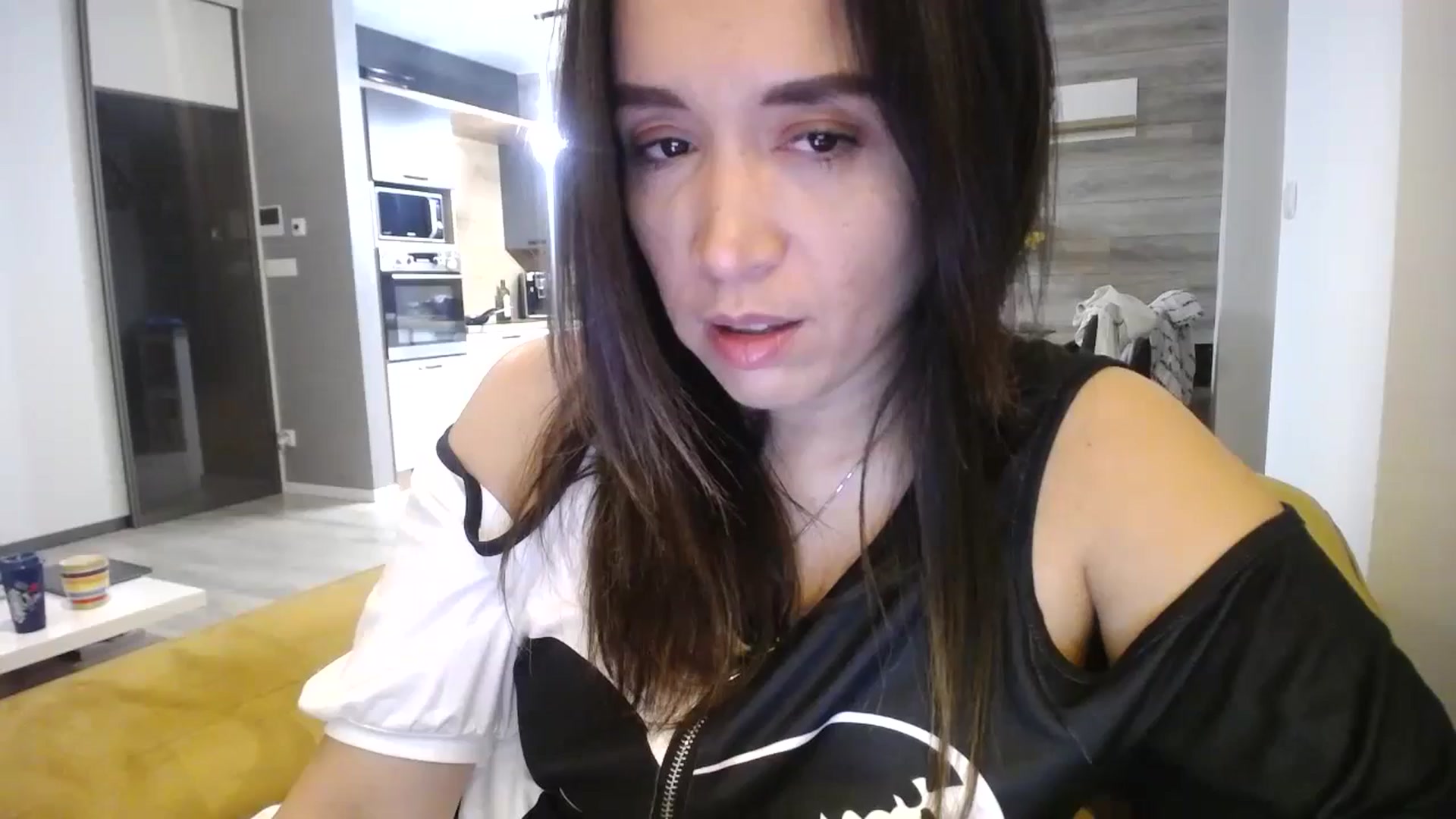 Gallery image thumbnail from Destiny____'s myfreecams stream on, 11/20/2024, 17:35 image 12 of 20