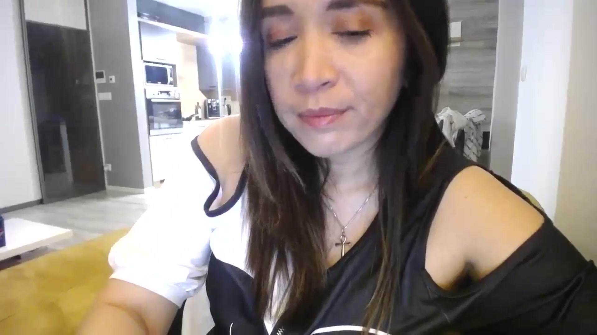 Gallery image thumbnail from Destiny____'s myfreecams stream on, 11/20/2024, 17:35 image 19 of 20