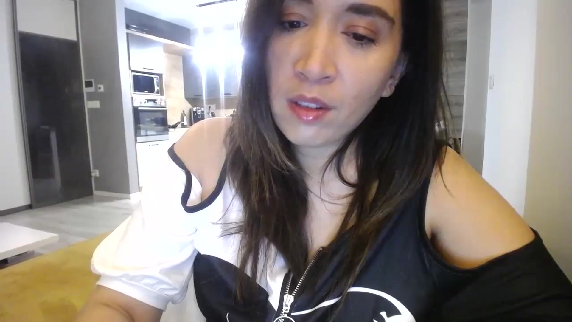 Gallery image thumbnail from Destiny____'s myfreecams stream on, 11/20/2024, 21:55 image 3 of 20