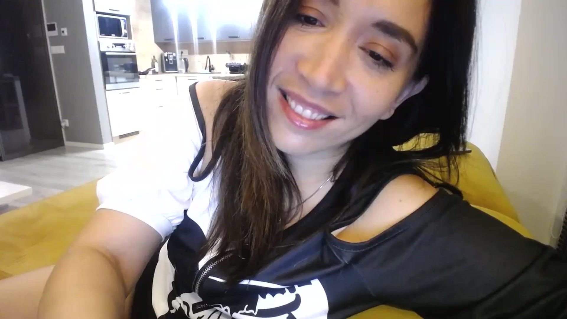 Gallery image thumbnail from Destiny____'s myfreecams stream on, 11/20/2024, 21:55 image 2 of 20