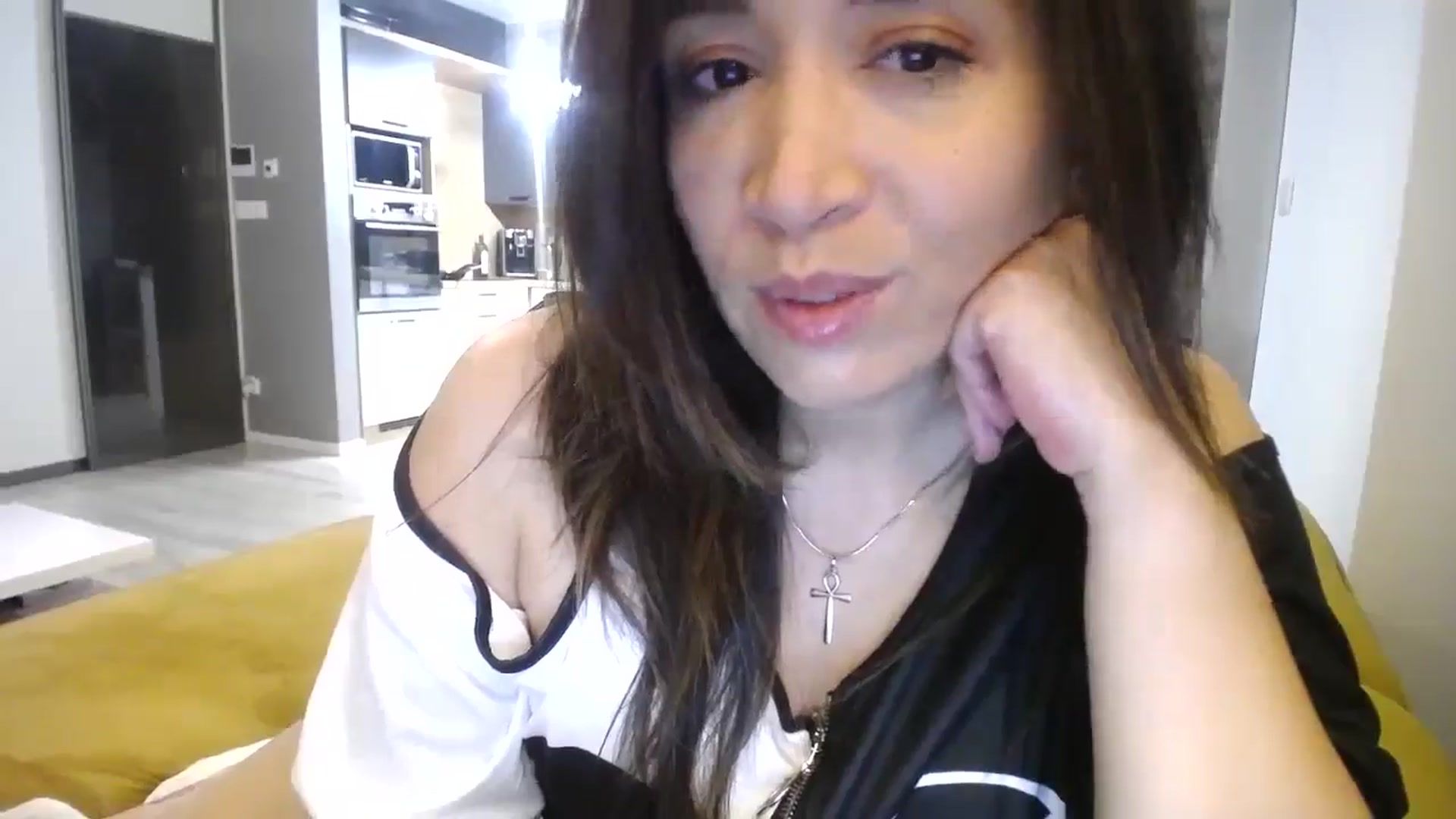 Gallery image thumbnail from Destiny____'s myfreecams stream on, 11/20/2024, 21:55 image 4 of 20