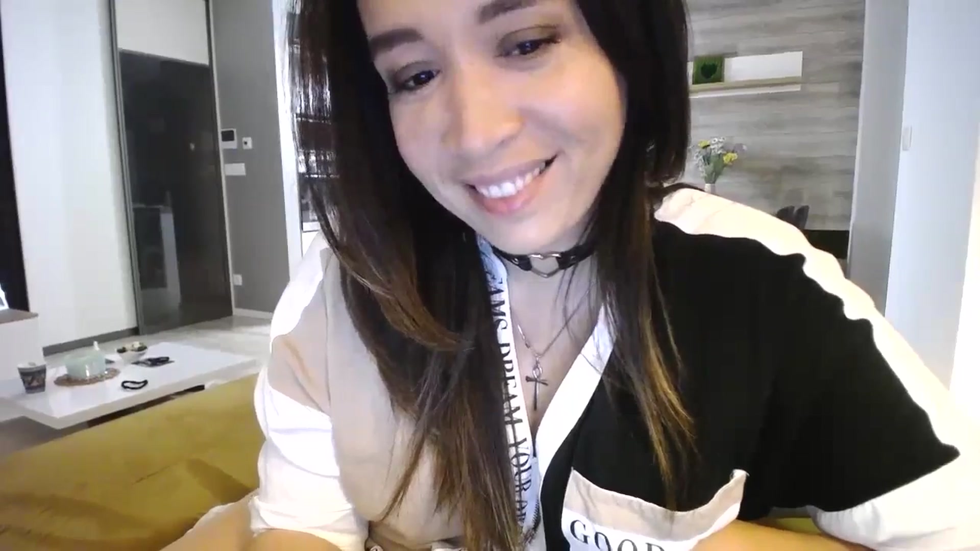 Gallery image thumbnail from Destiny____'s myfreecams stream on, 12/08/2024, 15:33 image 15 of 20