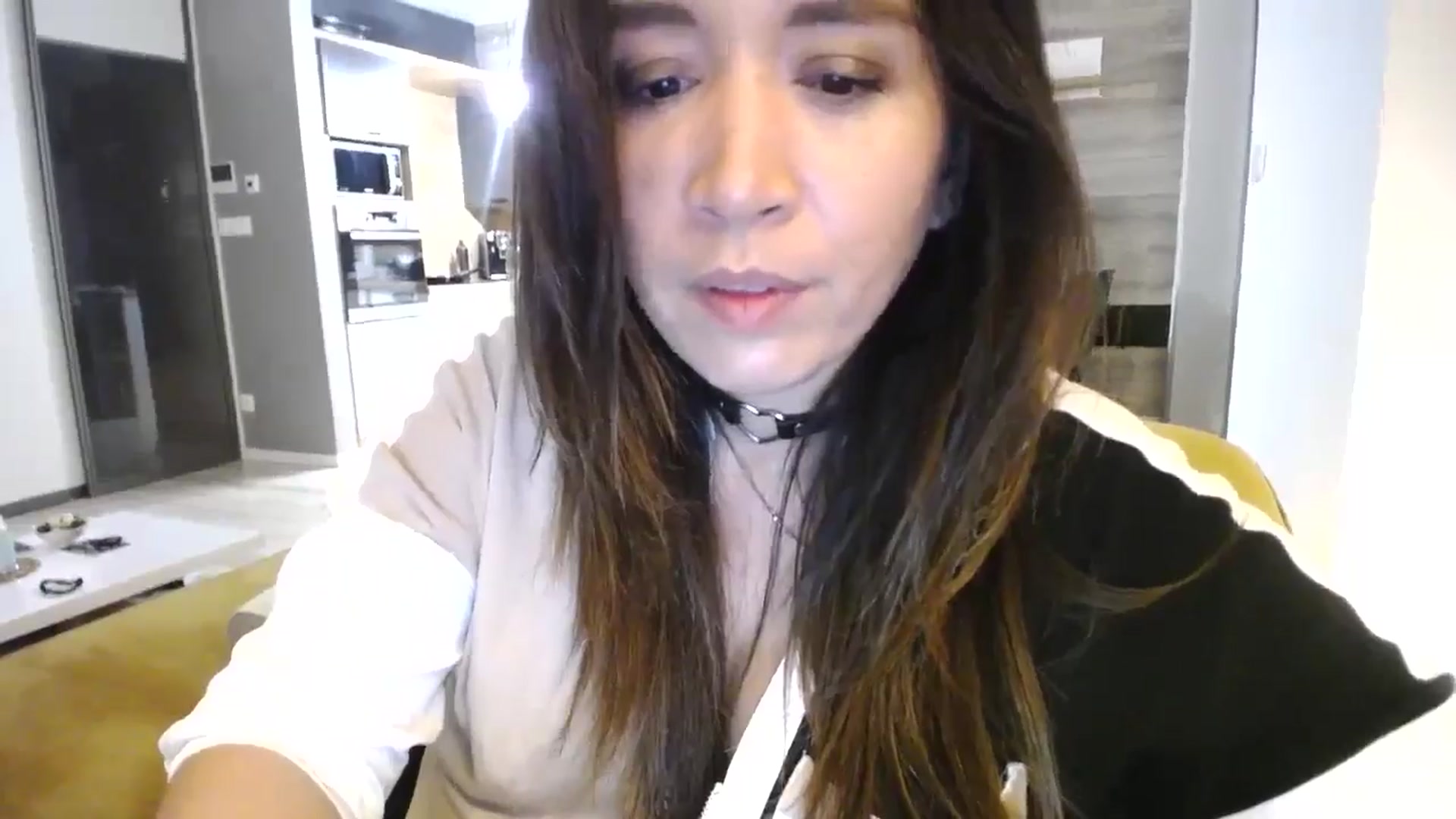 Gallery image thumbnail from Destiny____'s myfreecams stream on, 12/08/2024, 17:57 image 17 of 20