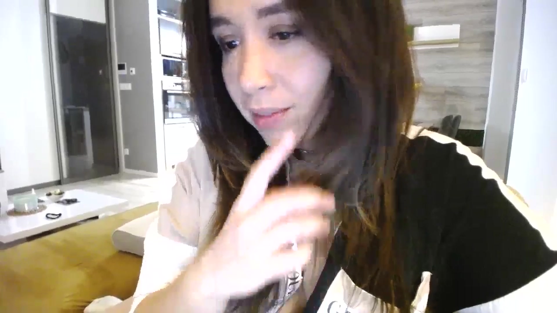Gallery image thumbnail from Destiny____'s myfreecams stream on, 12/08/2024, 17:57 image 8 of 20