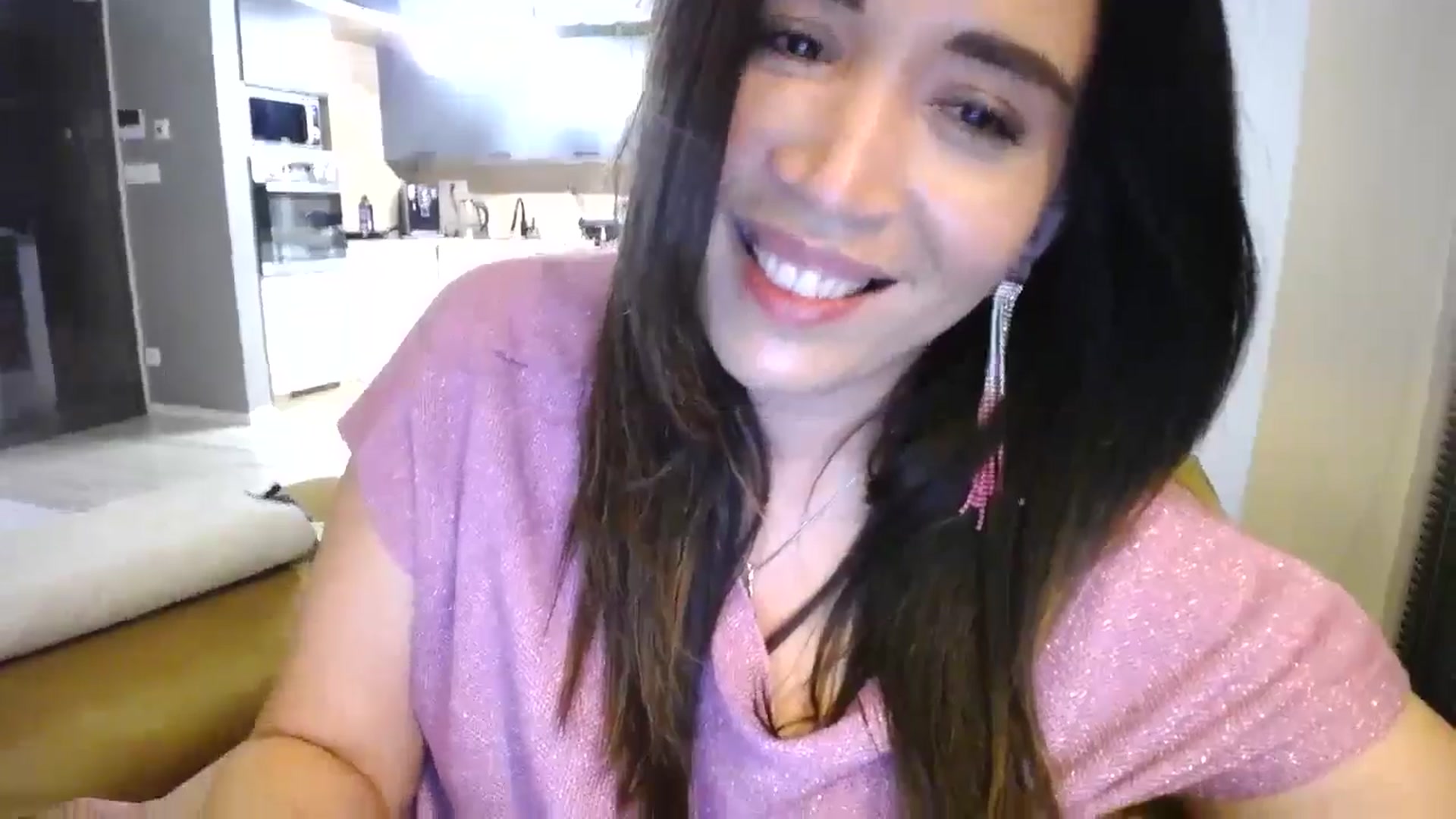 Gallery image thumbnail from Destiny____'s myfreecams stream on, 12/09/2024, 19:46 image 15 of 20