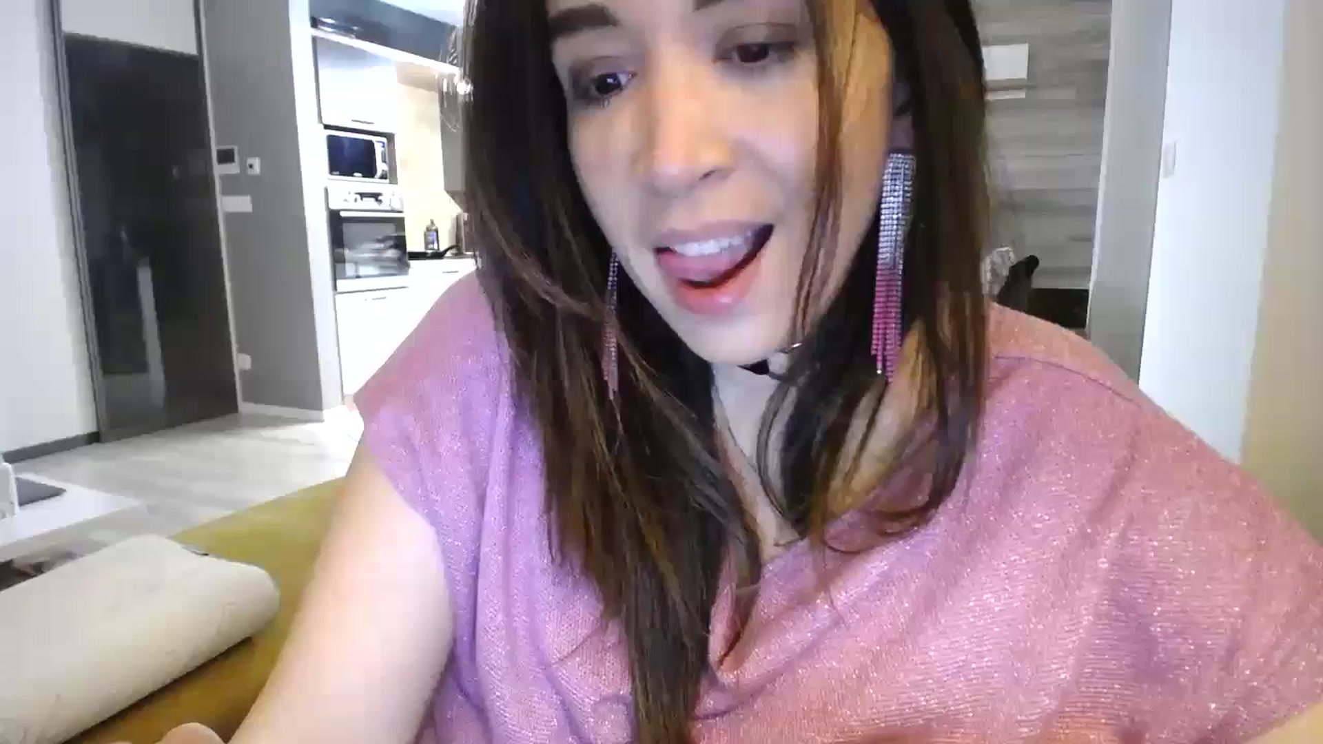 Gallery image thumbnail from Destiny____'s myfreecams stream on, 12/15/2024, 18:28 image 8 of 20