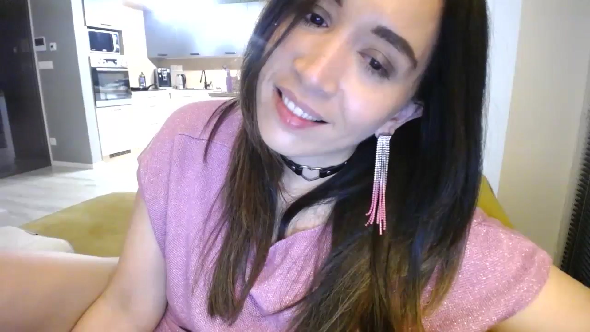 Gallery image thumbnail from Destiny____'s myfreecams stream on, 12/15/2024, 18:28 image 12 of 20