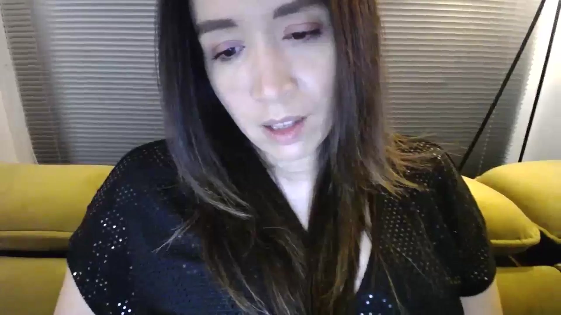 Gallery image thumbnail from Destiny____'s myfreecams stream on, 01/04/2025, 21:17 image 2 of 20