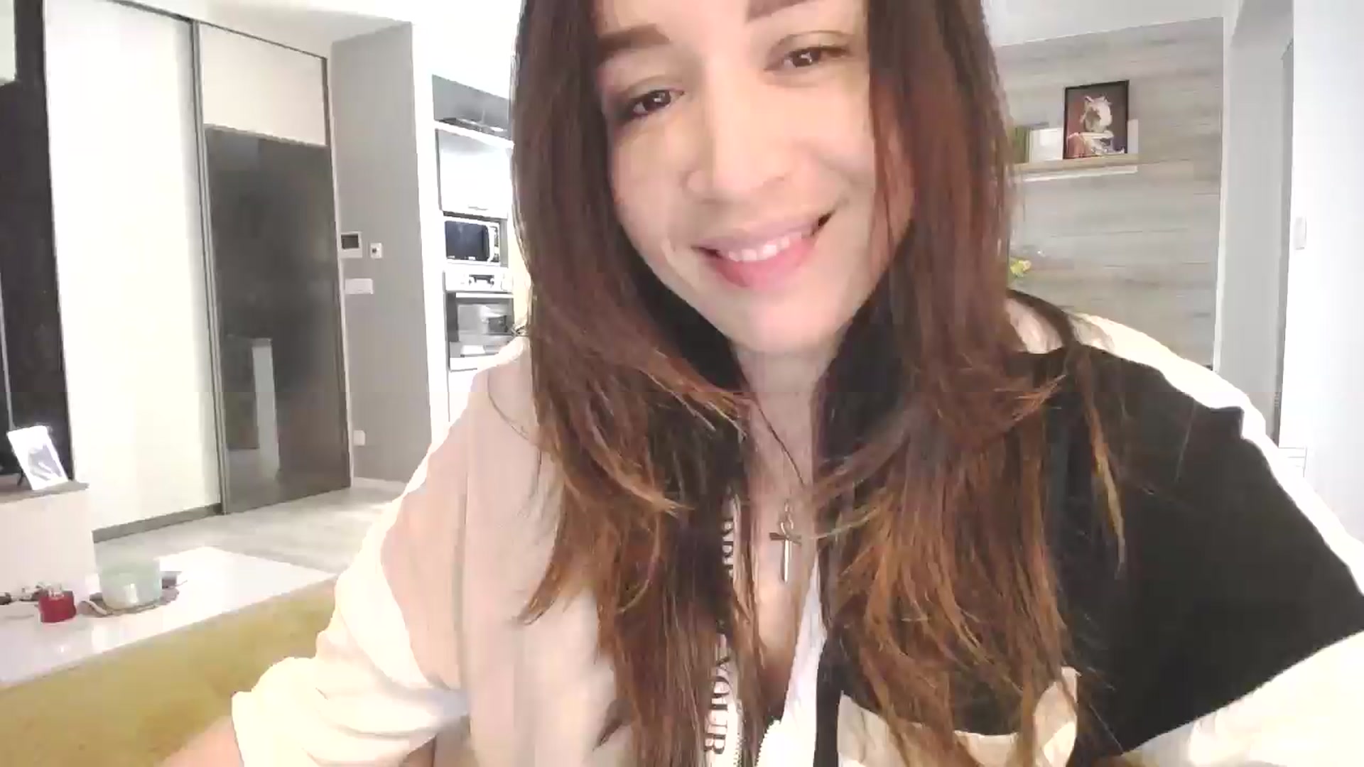 Gallery image thumbnail from Destiny____'s myfreecams stream on, 01/18/2025, 18:26 image 4 of 20