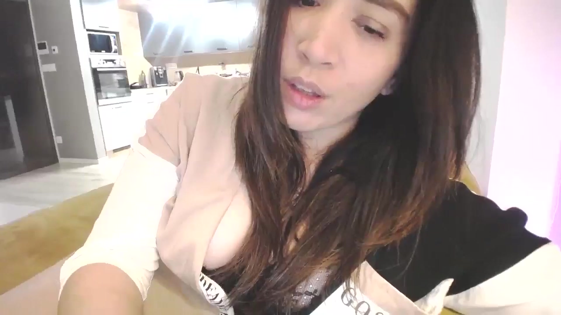 Gallery image thumbnail from Destiny____'s myfreecams stream on, 01/18/2025, 18:26 image 15 of 20