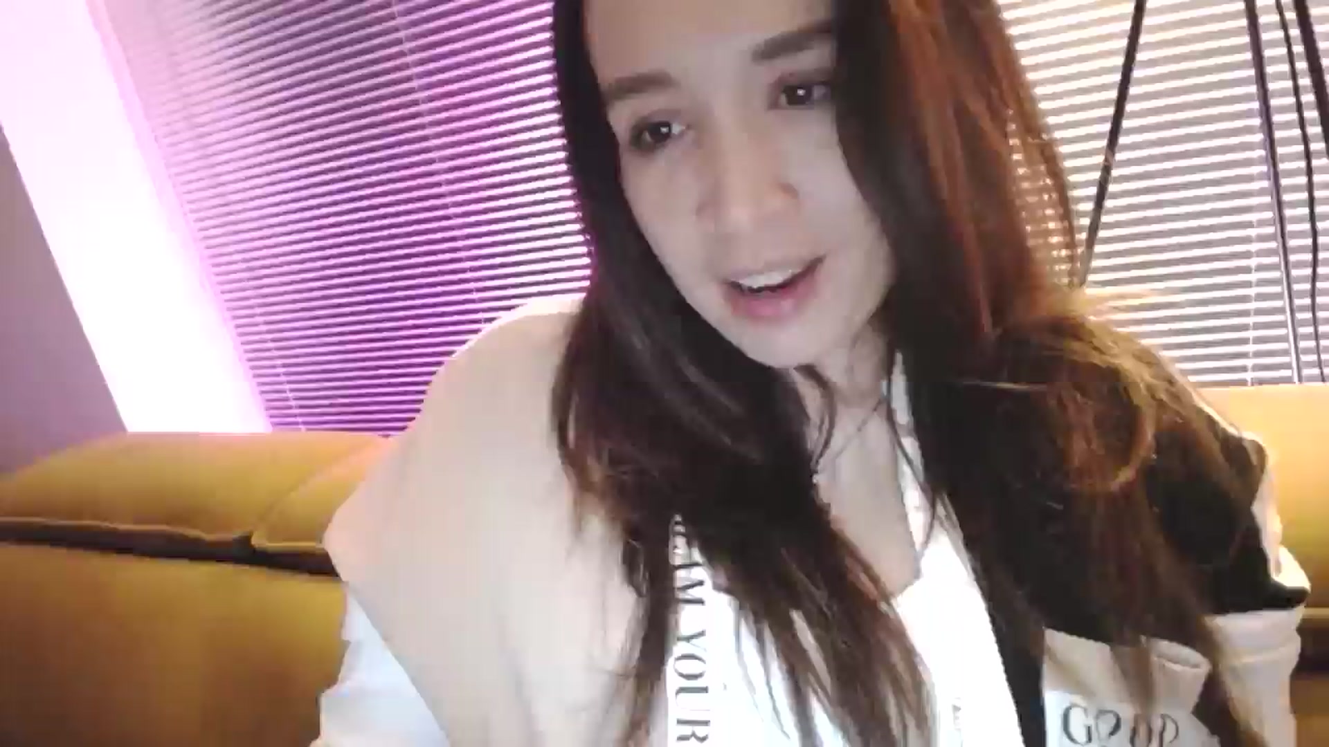 Gallery image thumbnail from Destiny____'s myfreecams stream on, 02/01/2025, 17:22 image 9 of 20