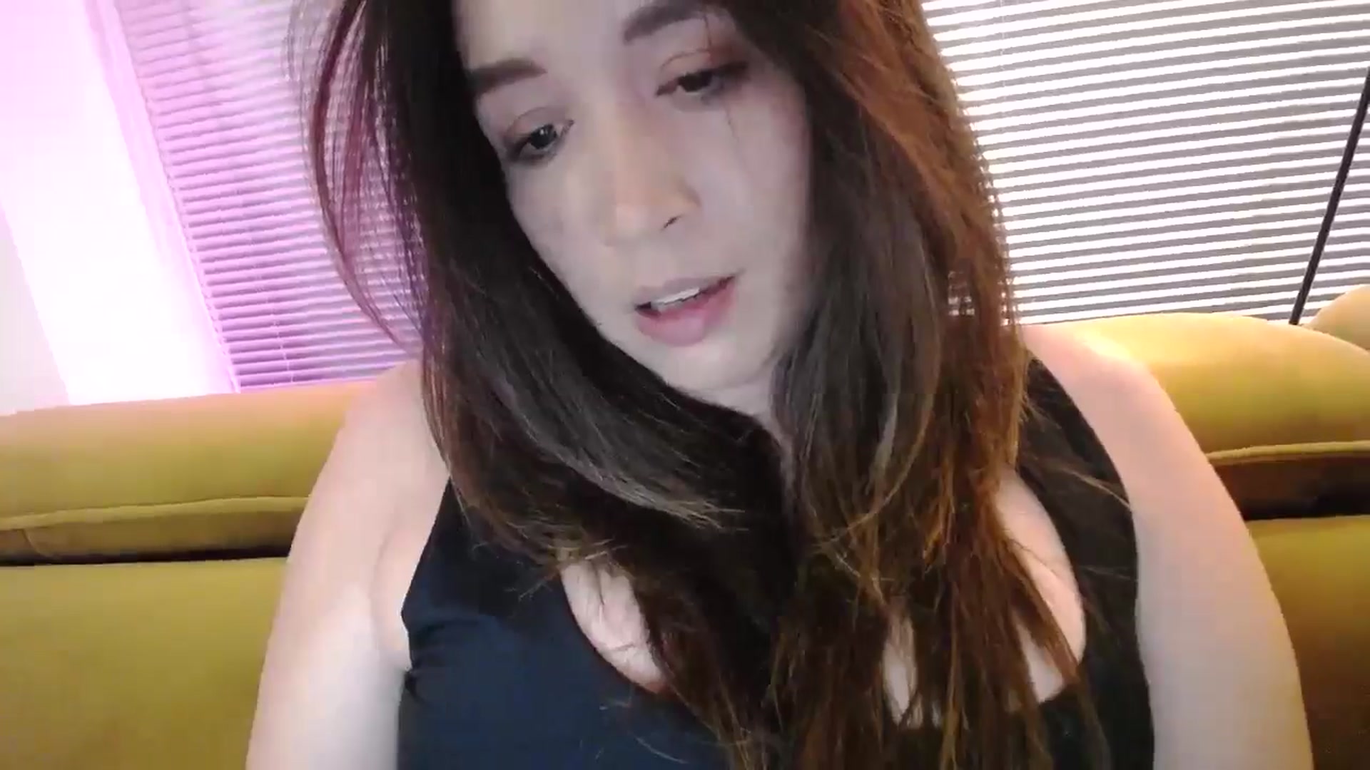 Gallery image thumbnail from Destiny____'s myfreecams stream on, 02/09/2025, 17:18 image 18 of 20