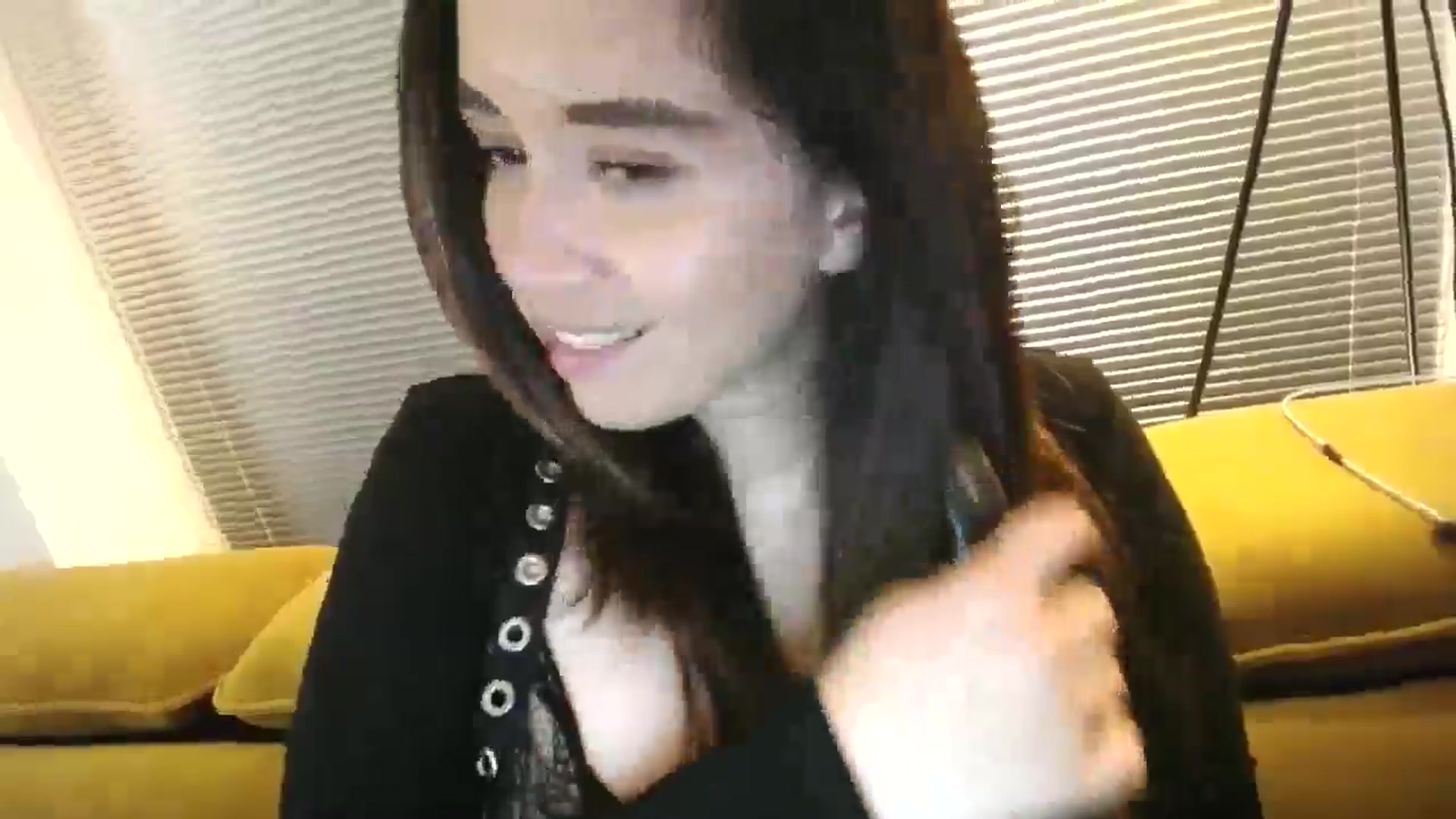 Gallery image thumbnail from Destiny____'s myfreecams stream on, 03/01/2025, 18:45 image 19 of 20