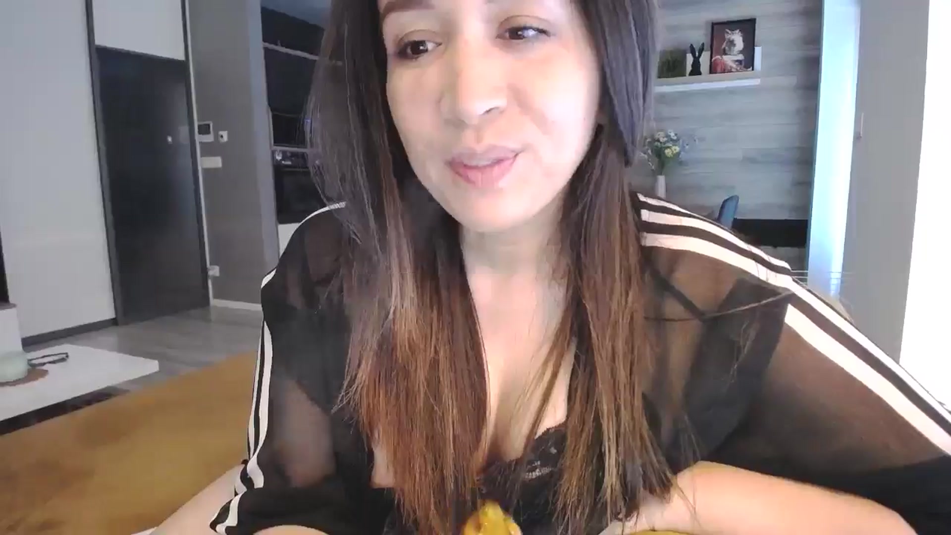 Gallery image thumbnail from Destiny____'s myfreecams stream on, 03/02/2025, 16:02 image 14 of 20