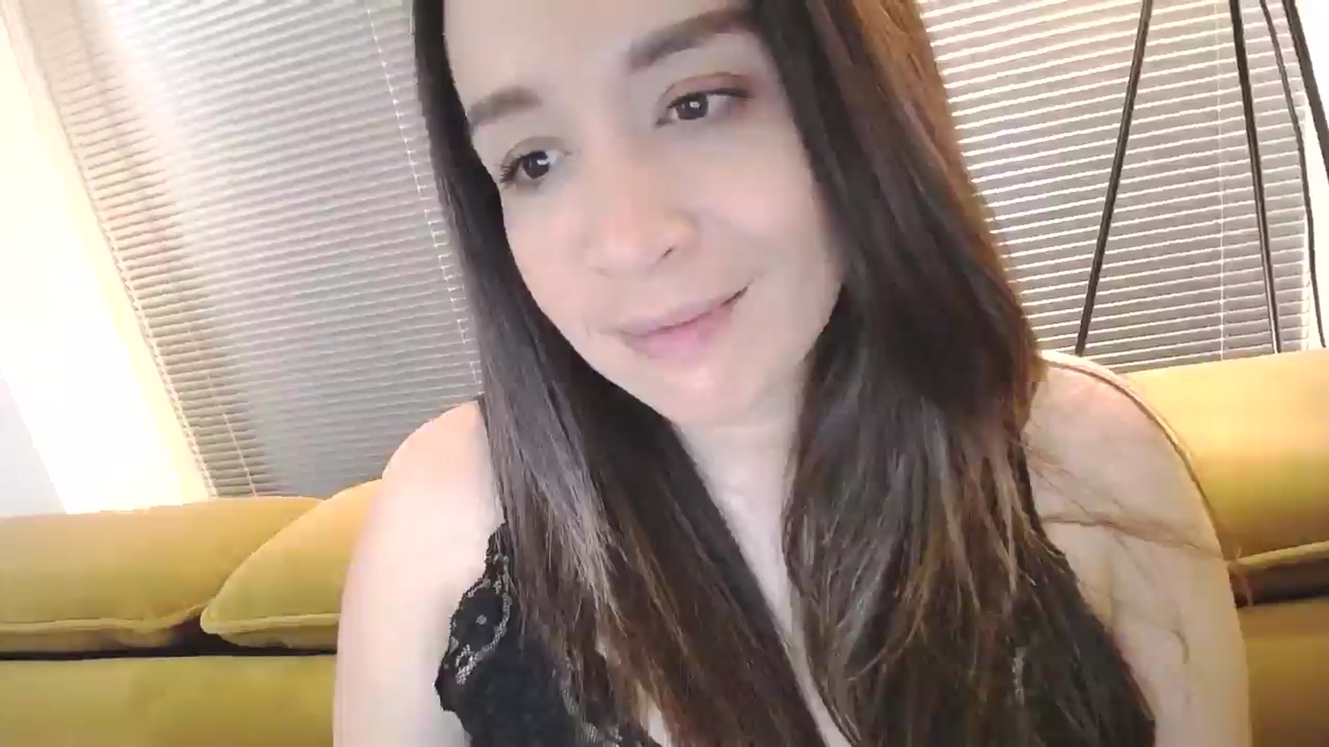 Gallery image thumbnail from Destiny____'s myfreecams stream on, 03/02/2025, 18:00 image 19 of 20