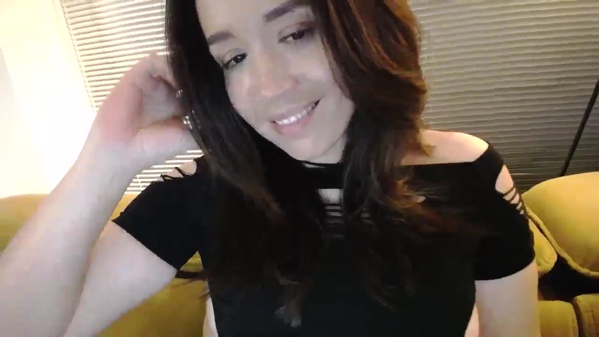 Gallery image thumbnail from Destiny____'s myfreecams stream on, 03/27/2025, 18:20 image 19 of 20
