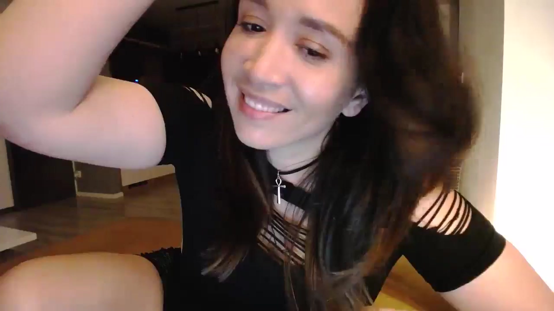 Gallery image thumbnail from Destiny____'s myfreecams stream on, 03/27/2025, 18:20 image 14 of 20