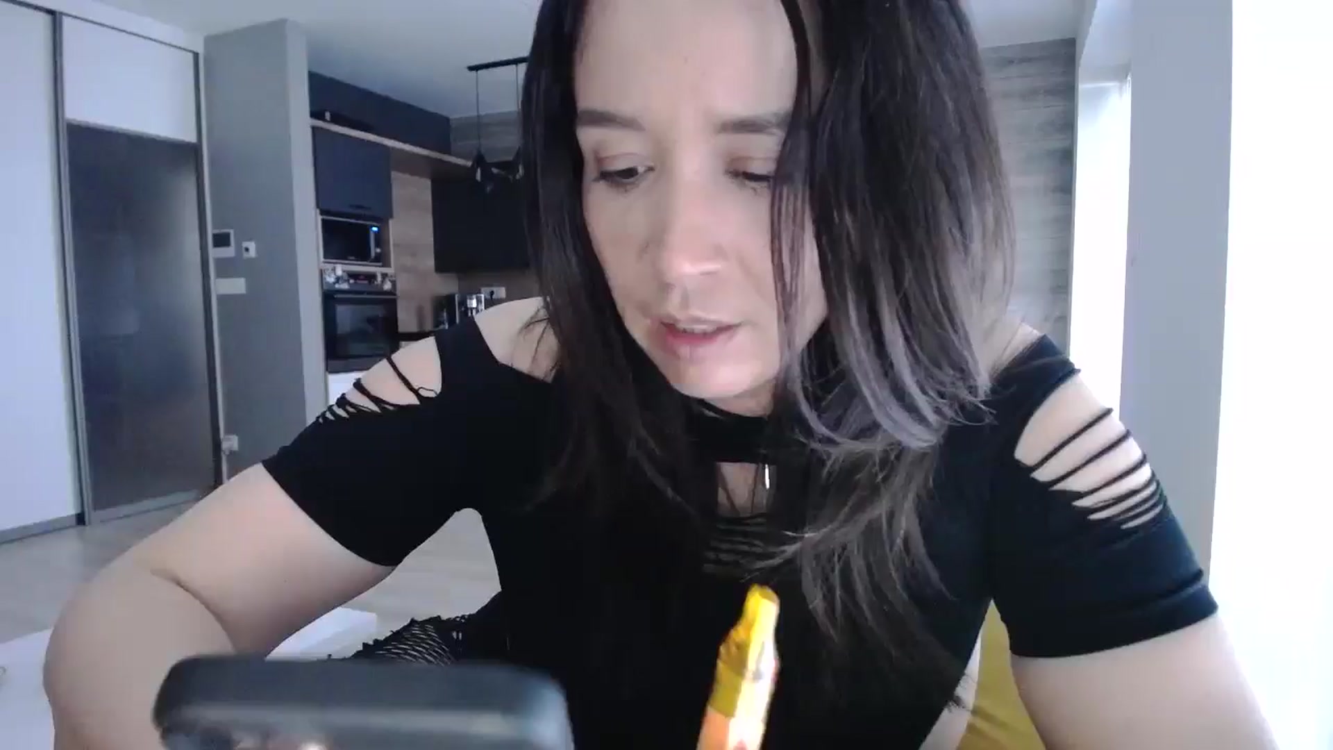 Gallery image thumbnail from Destiny____'s myfreecams stream on, 03/27/2025, 18:20 image 1 of 20