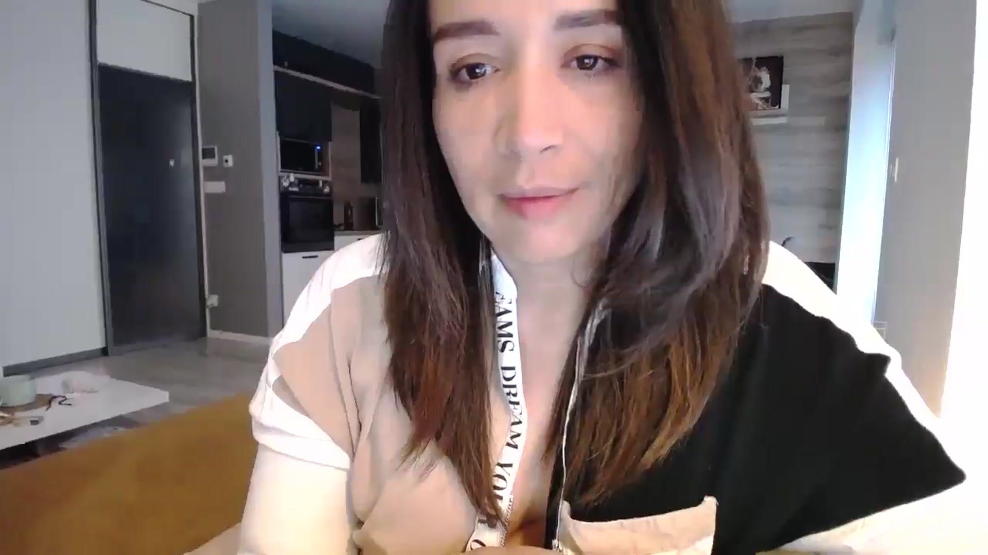 Gallery image thumbnail from Destiny____'s myfreecams stream on, 03/29/2025, 14:44 image 2 of 20
