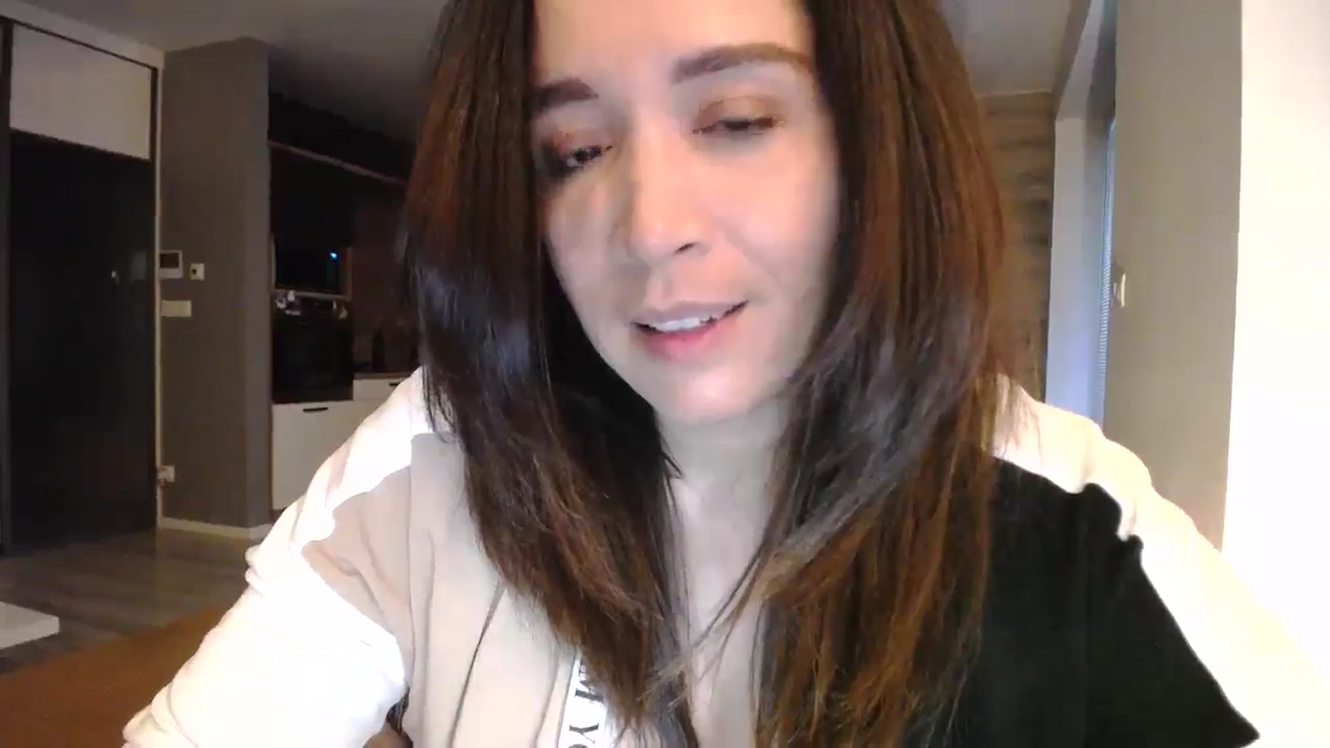Gallery image thumbnail from Destiny____'s myfreecams stream on, 03/29/2025, 17:44 image 14 of 20