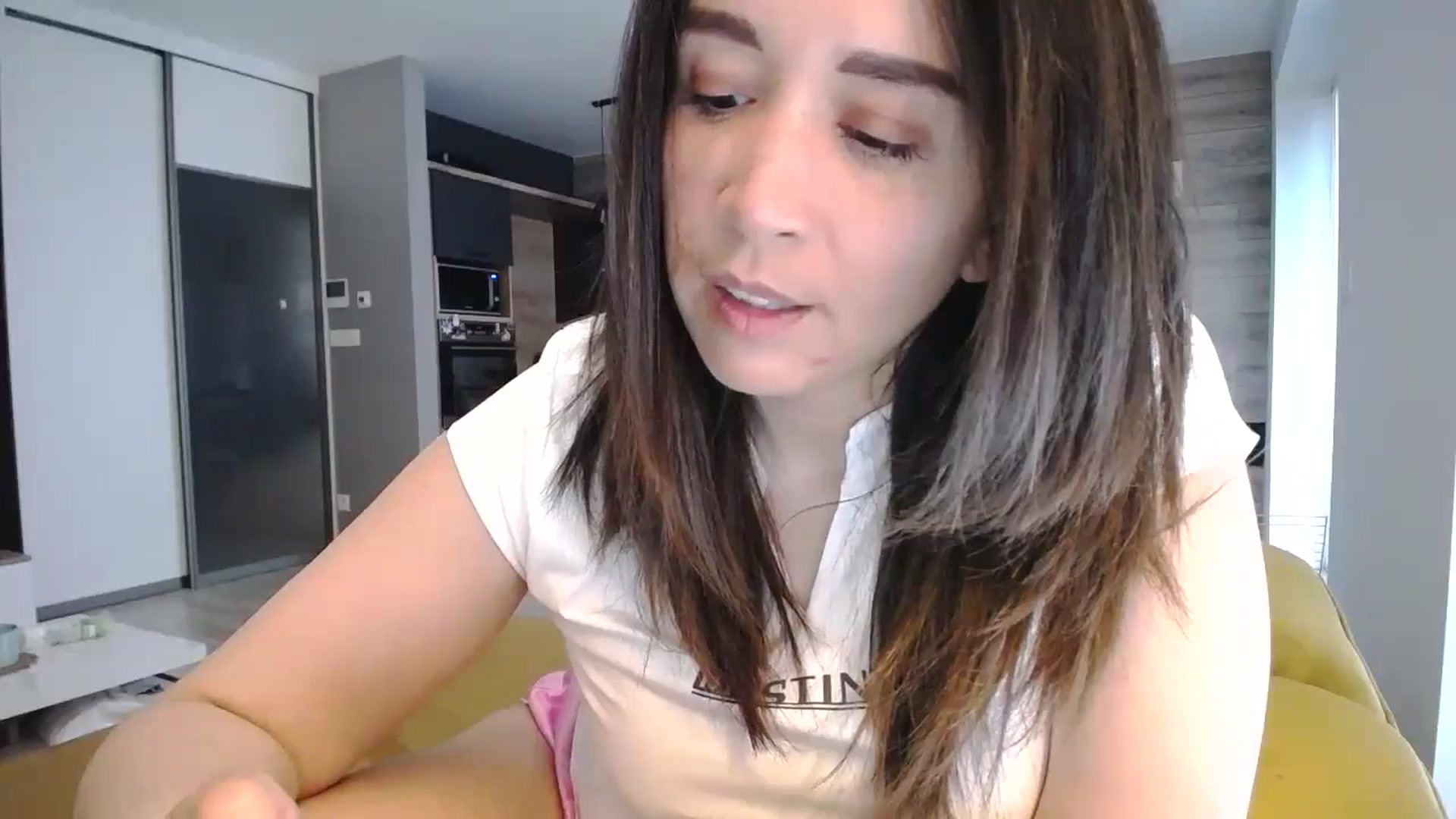 Gallery image thumbnail from Destiny____'s myfreecams stream on, 04/13/2025, 16:27 image 2 of 20