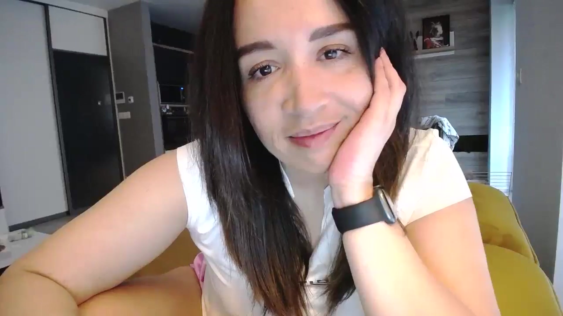 Gallery image thumbnail from Destiny____'s myfreecams stream on, 04/13/2025, 16:27 image 12 of 20