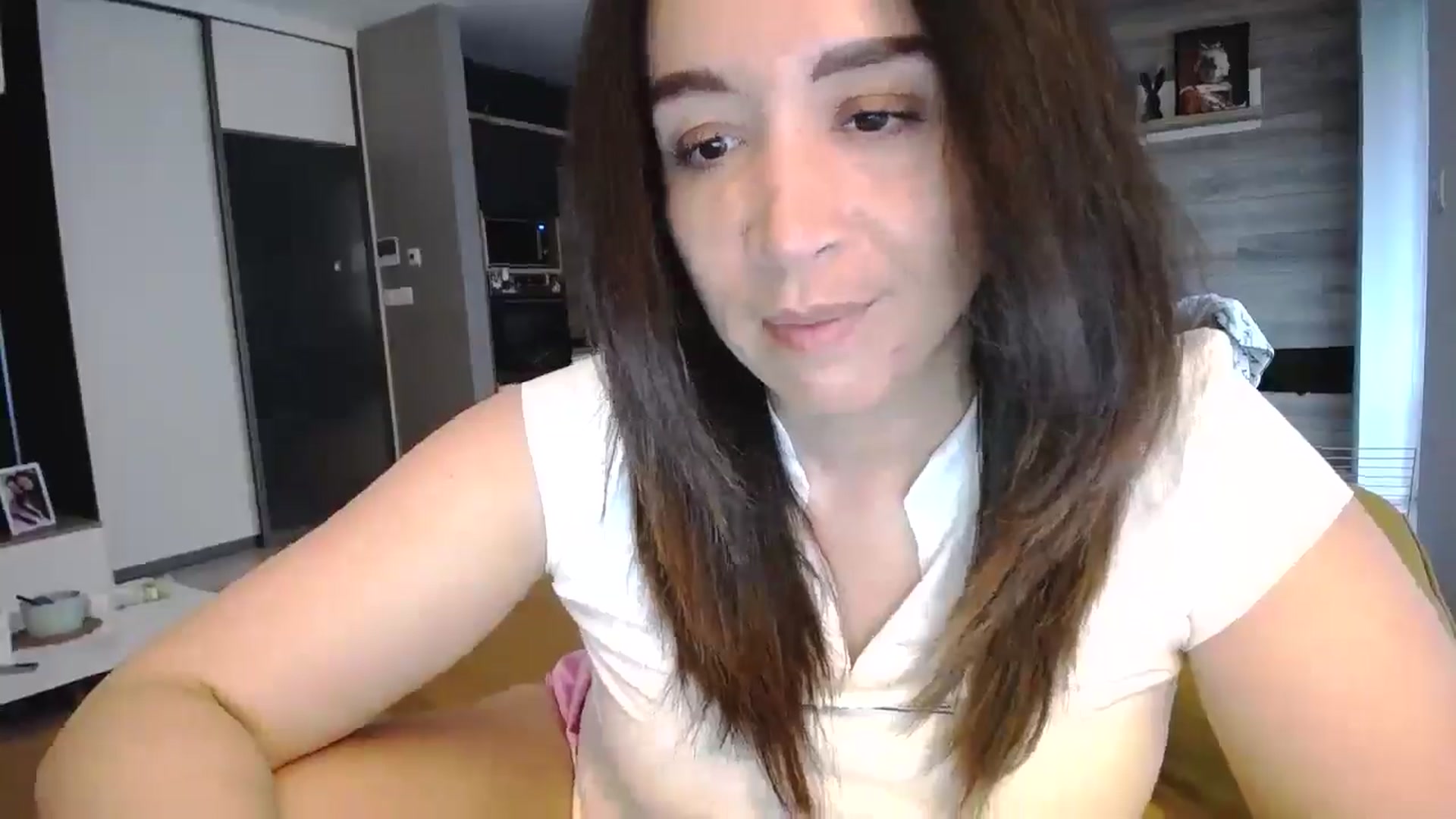 Gallery image thumbnail from Destiny____'s myfreecams stream on, 04/13/2025, 16:27 image 13 of 20