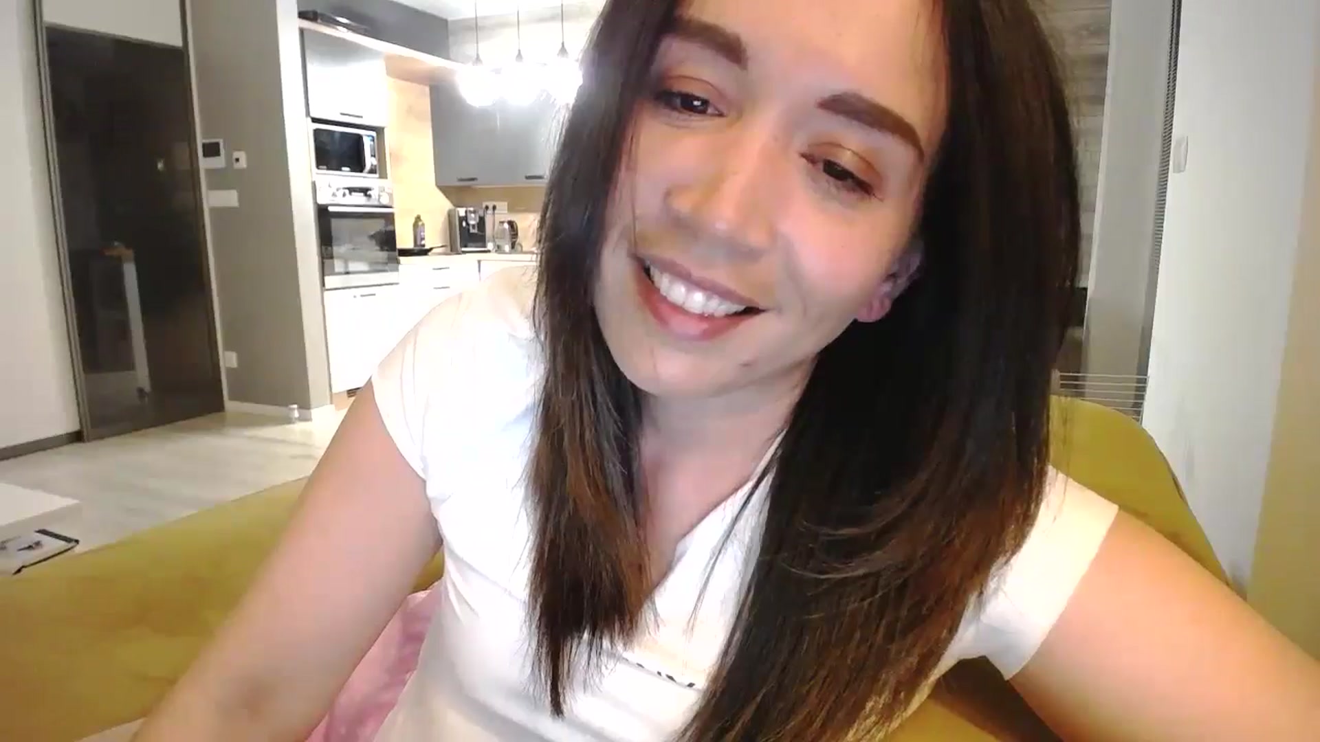 Gallery image thumbnail from Destiny____'s myfreecams stream on, 04/13/2025, 18:18 image 19 of 20