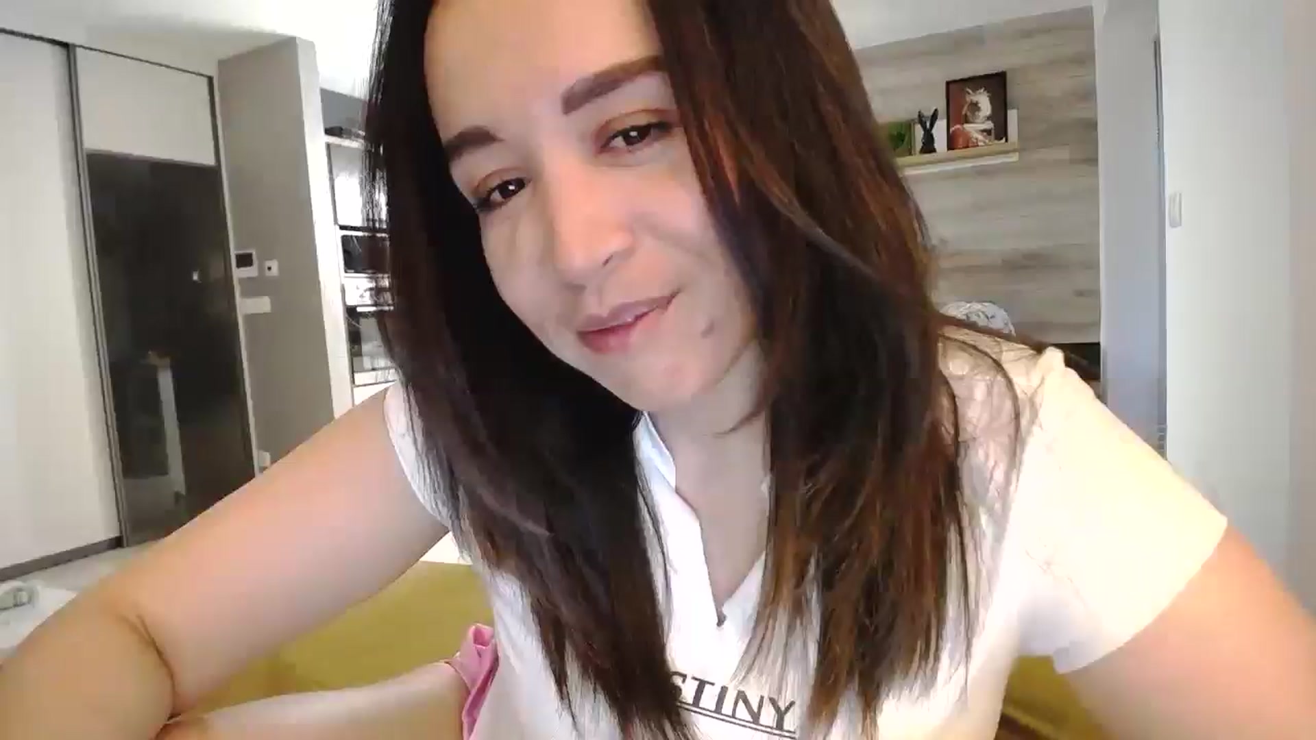 Gallery image thumbnail from Destiny____'s myfreecams stream on, 04/13/2025, 18:18 image 1 of 20