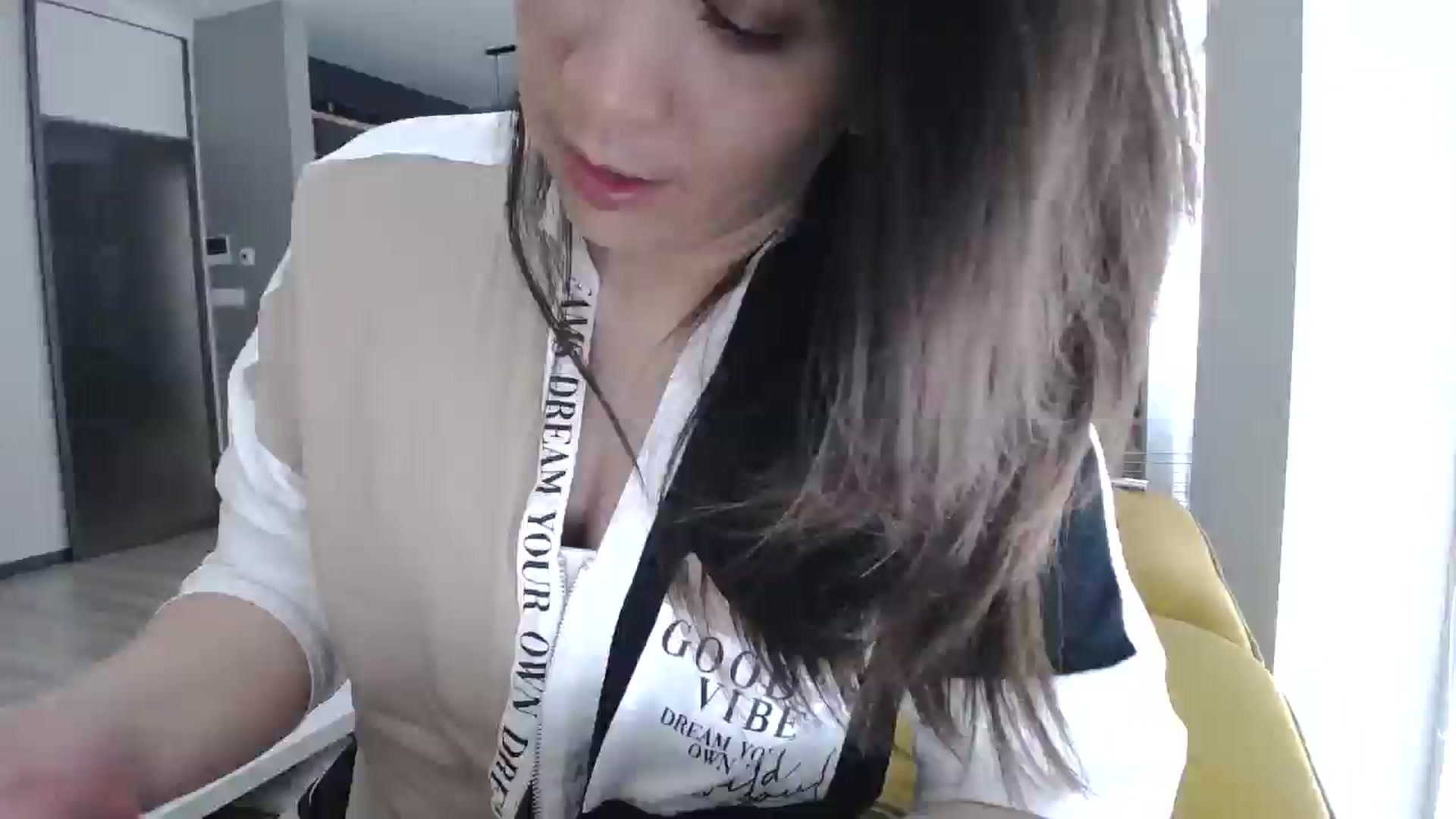 Gallery image thumbnail from Destiny____'s myfreecams stream on, 04/19/2025, 16:00 image 3 of 20