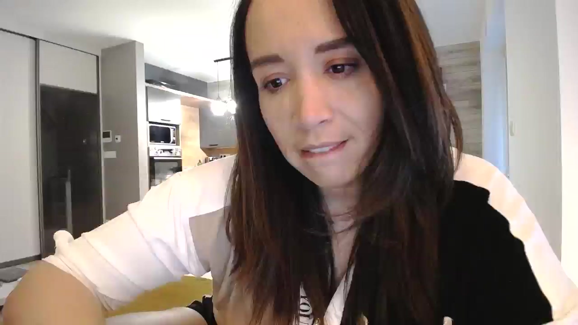 Gallery image thumbnail from Destiny____'s myfreecams stream on, 04/19/2025, 17:56 image 3 of 20